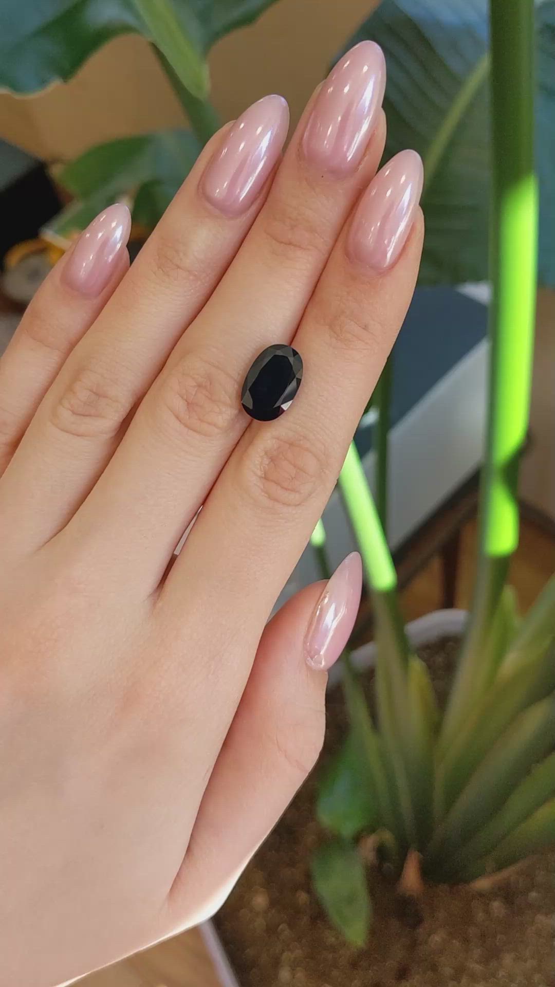 7.22 Ct. Blue Sapphire from Ceylon (Sri Lanka) Size Video