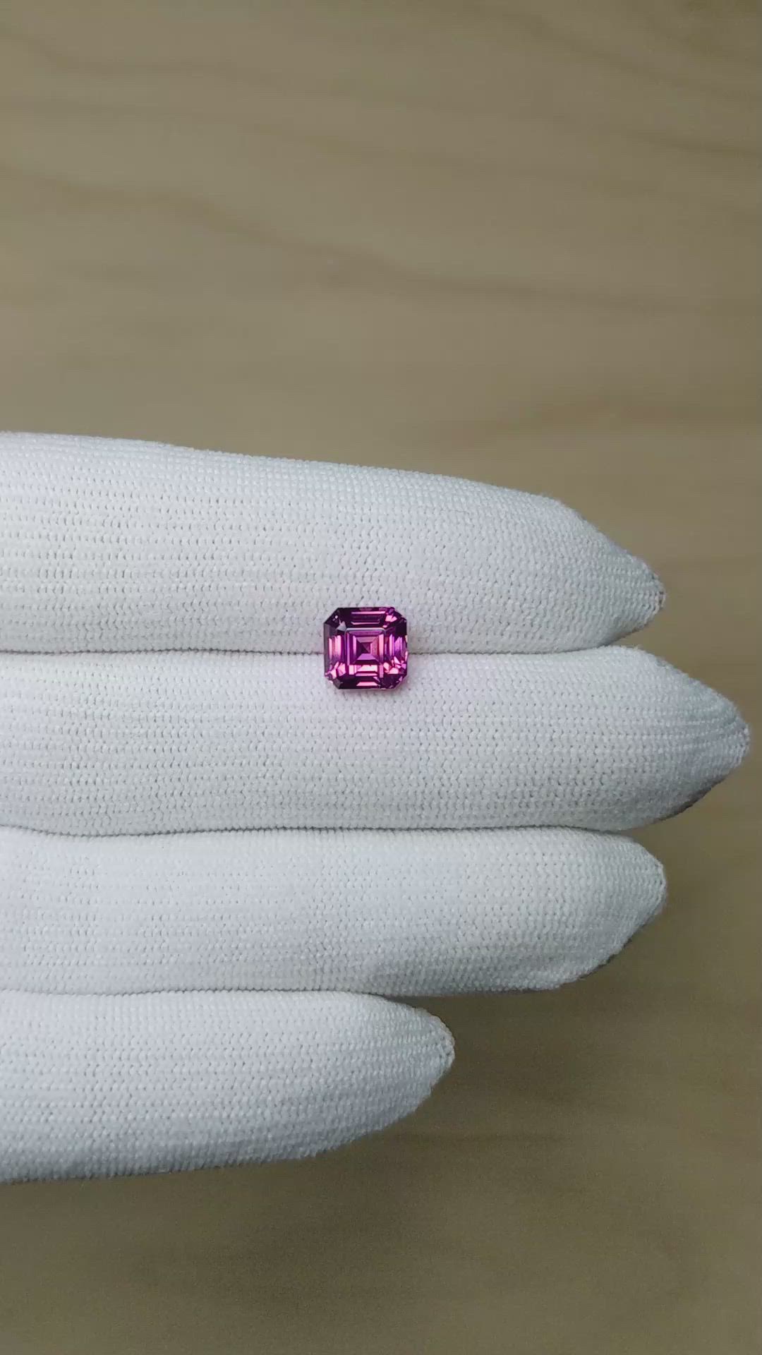 3.03 Ct. Purplish Pink Sapphire from Ceylon (Sri Lanka) Size Video
