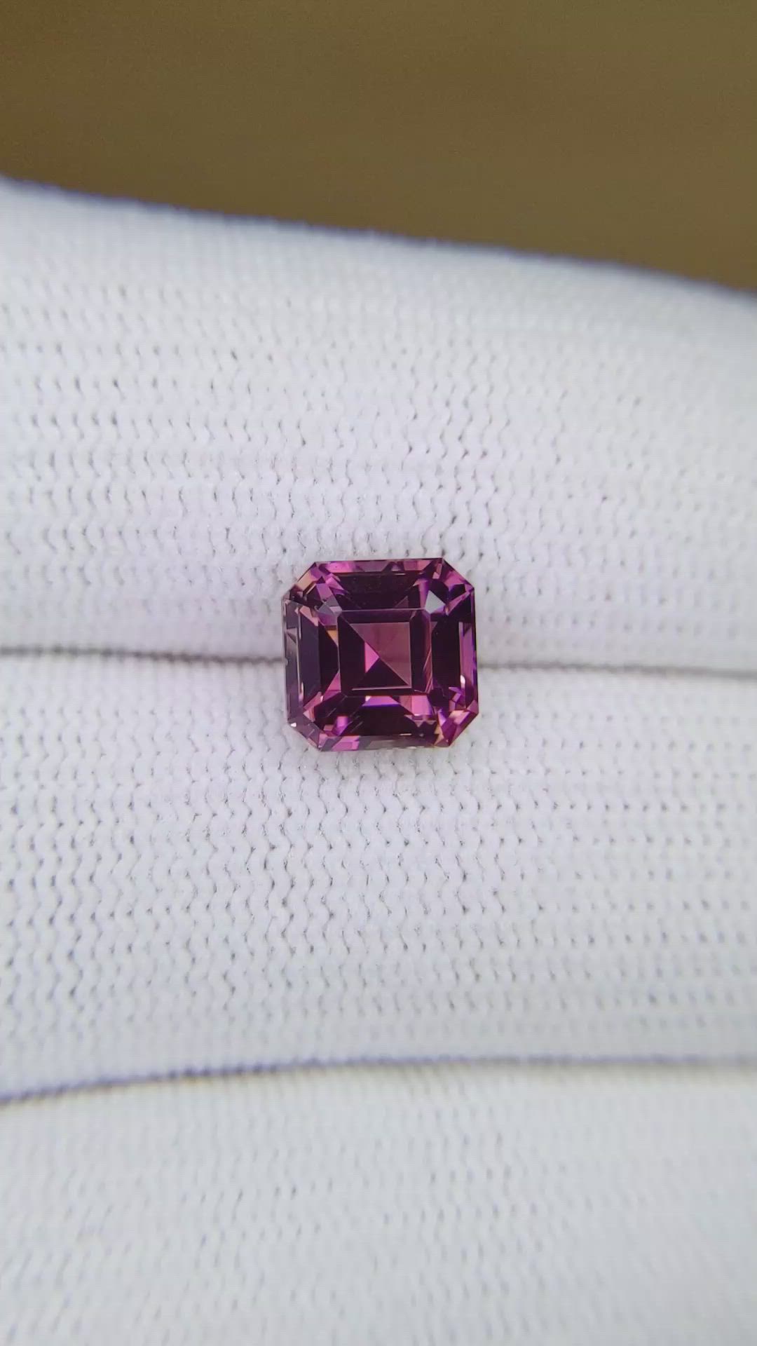 3.03 Ct. Purplish Pink Sapphire from Ceylon (Sri Lanka) Size Video