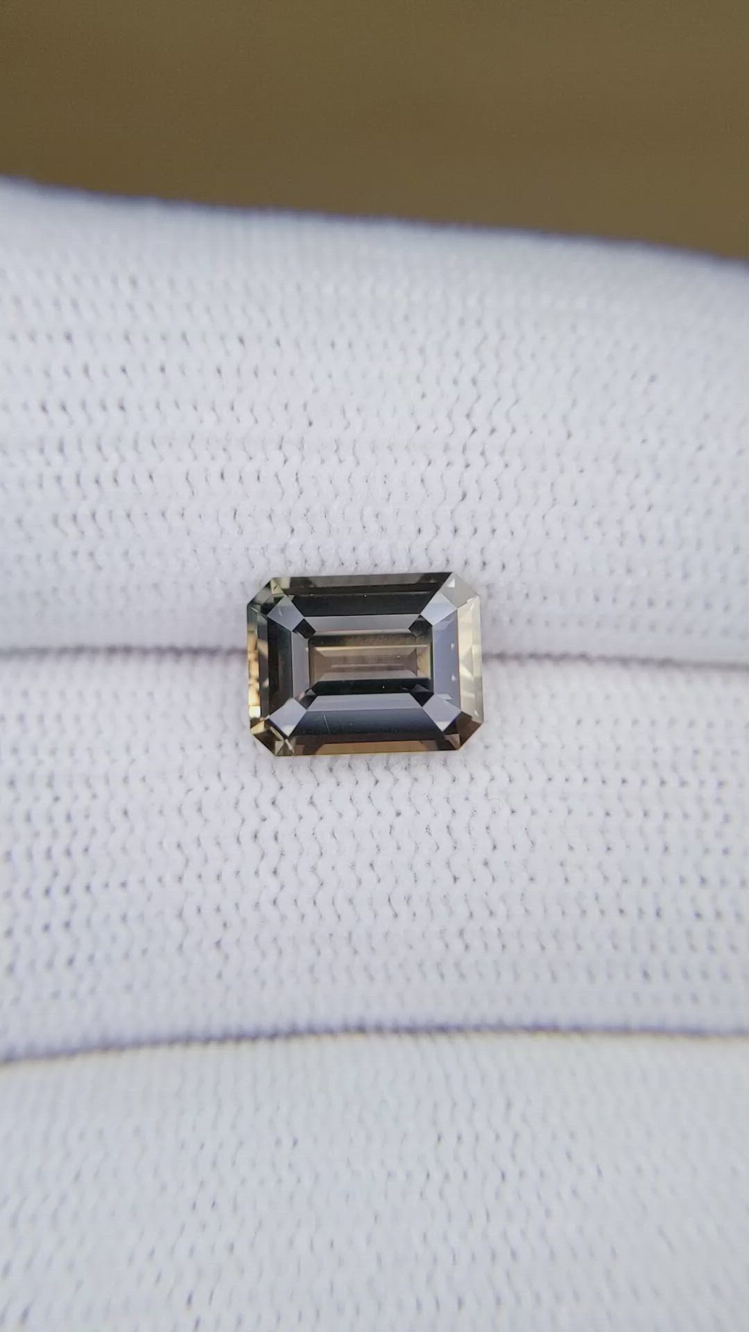 3.02 Ct. Brown Sapphire from Ceylon (Sri Lanka) Size Video