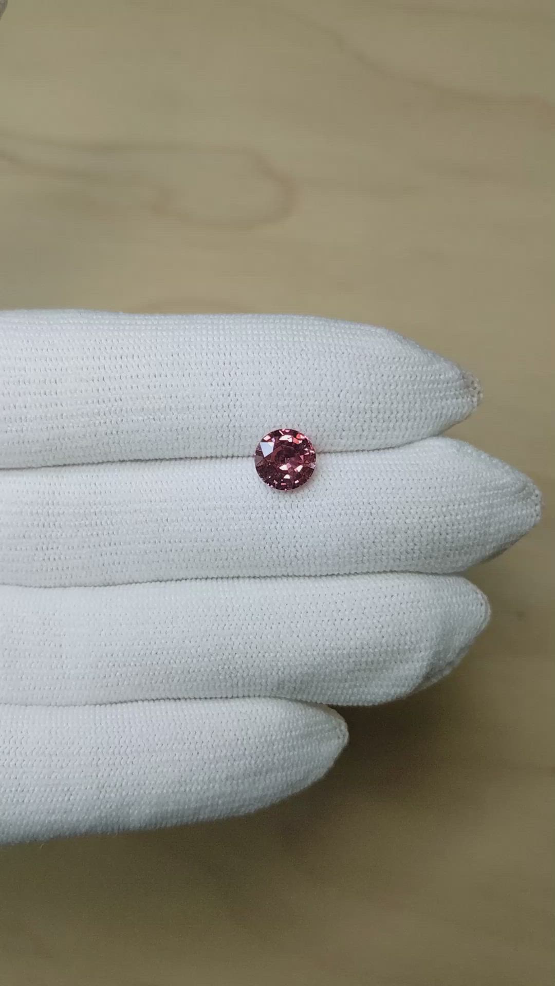 2.19 Ct. Padparadscha Sapphire from Ceylon (Sri Lanka) Size Video