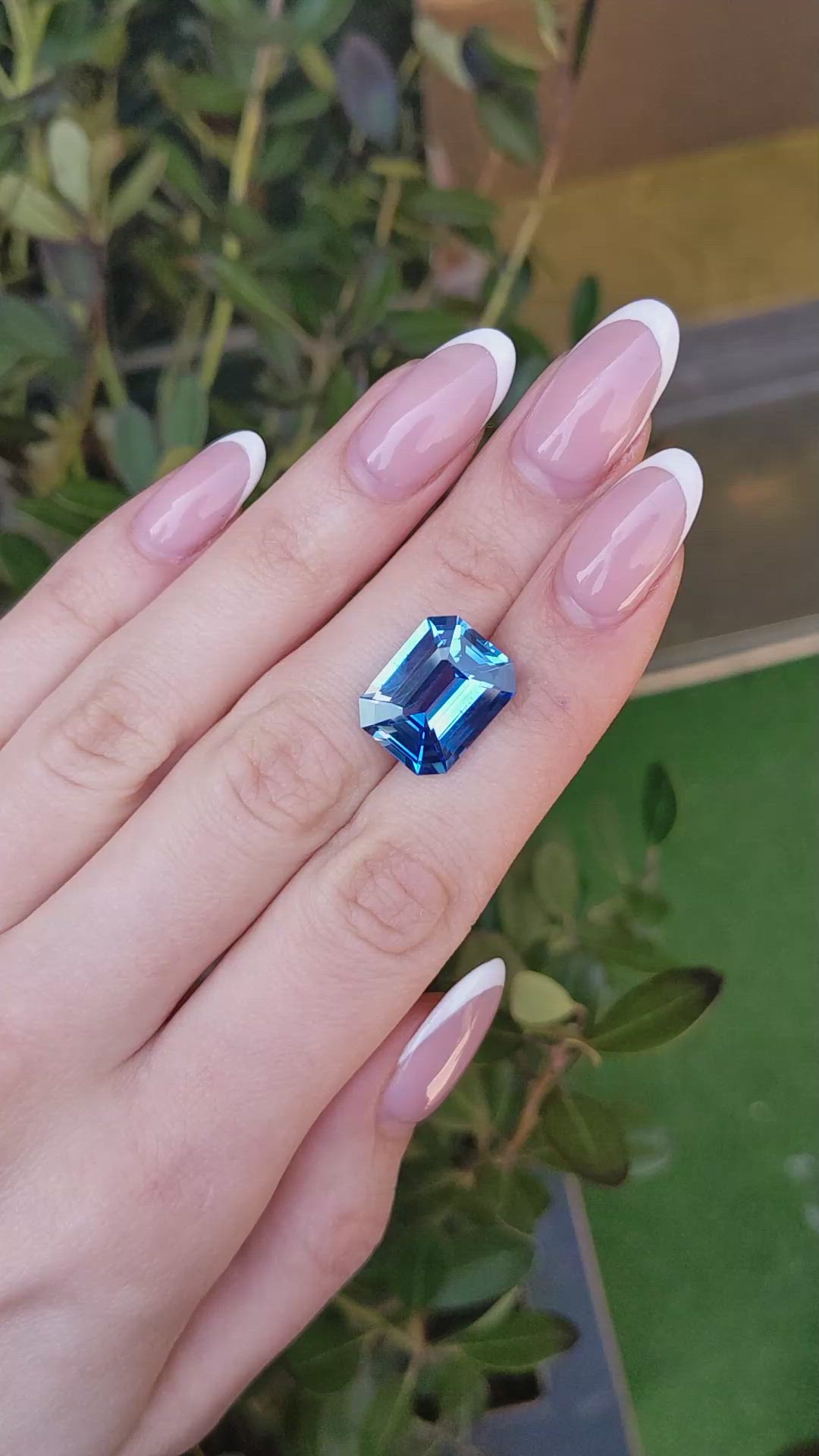 13.99 Ct. Blue Sapphire from Ceylon (Sri Lanka) Size Video