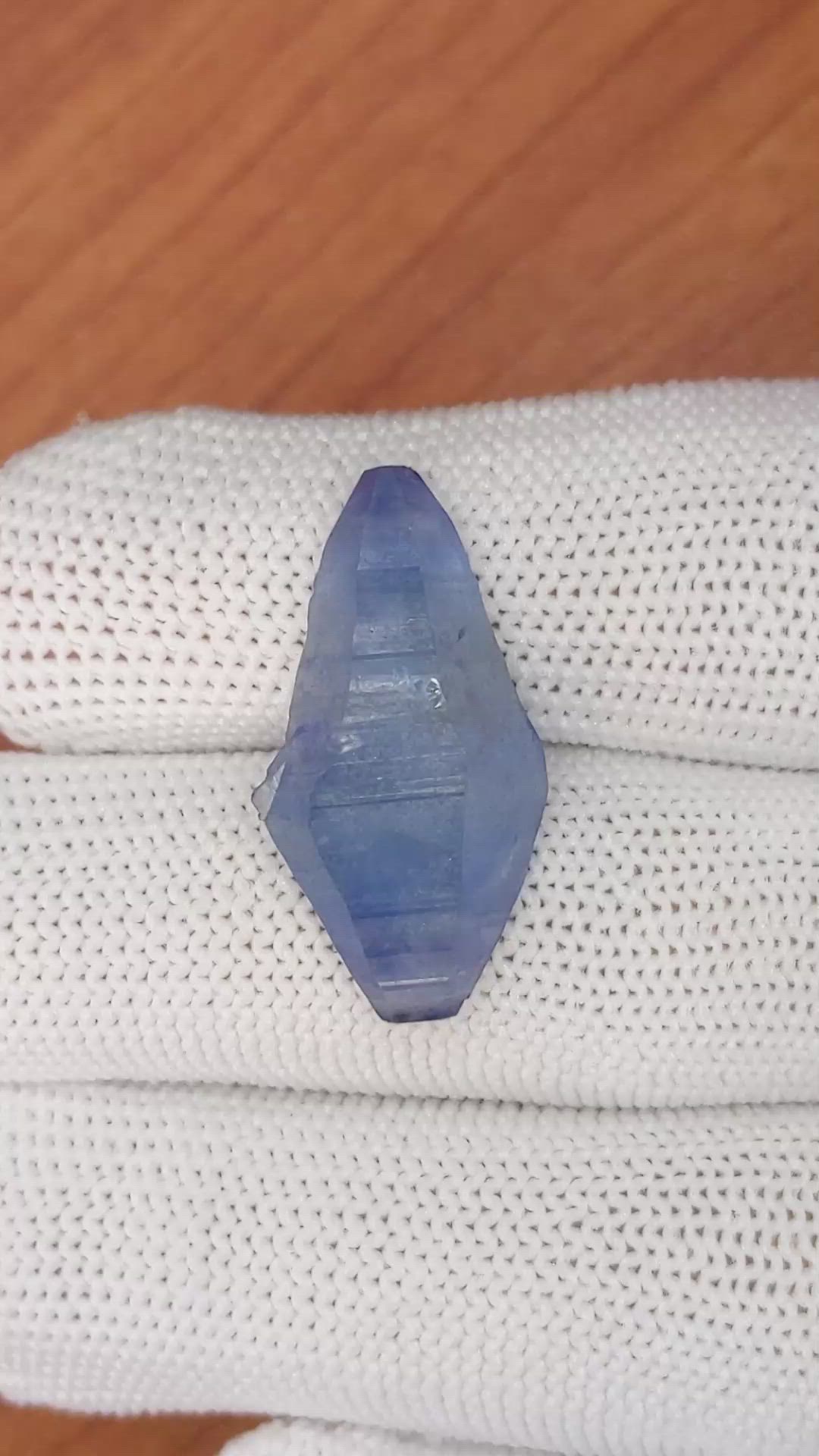 22.56 Ct. Blue Sapphire Crystal from Ceylon (Sri Lanka) Size Video