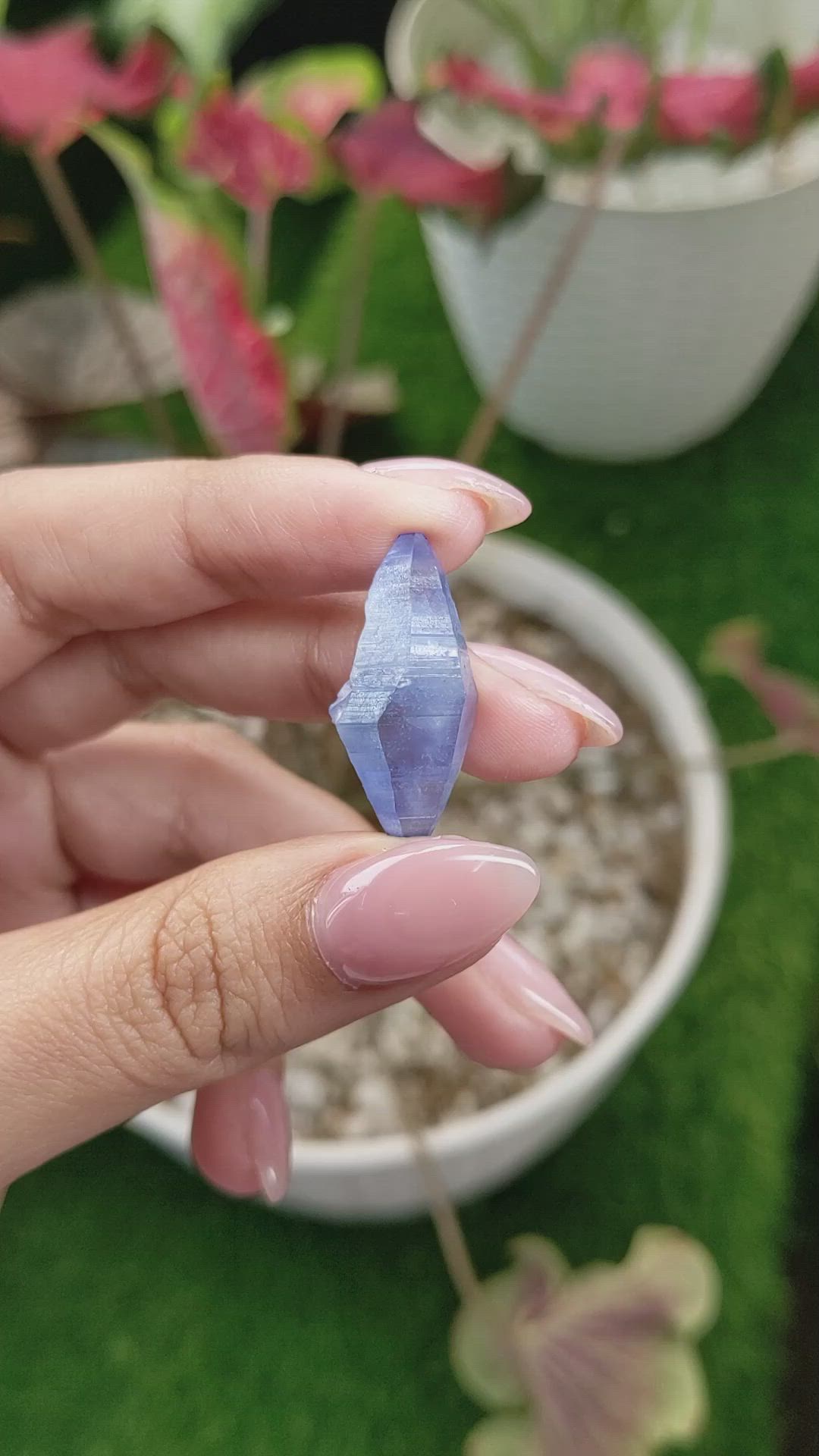 22.56 Ct. Blue Sapphire Crystal from Ceylon (Sri Lanka) Size Video