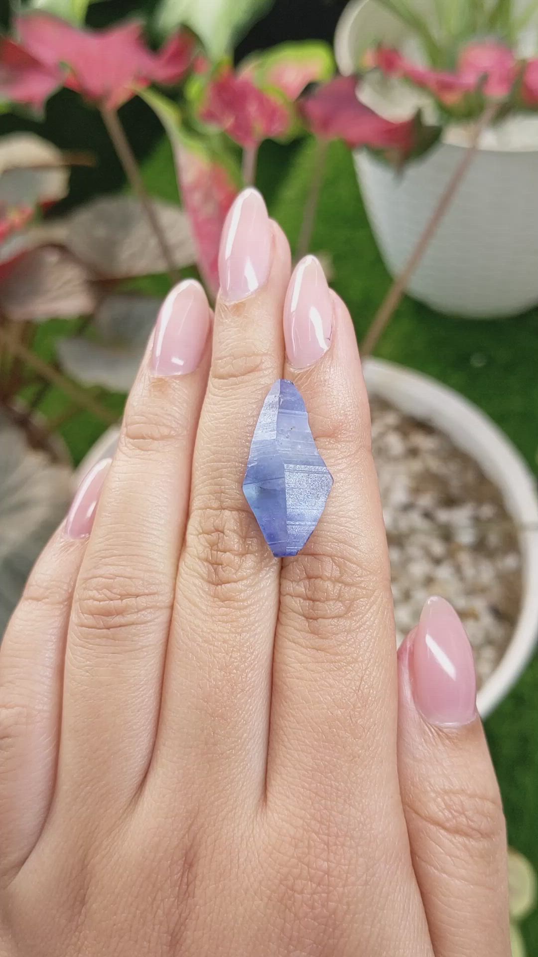 22.56 Ct. Blue Sapphire Crystal from Ceylon (Sri Lanka) Size Video