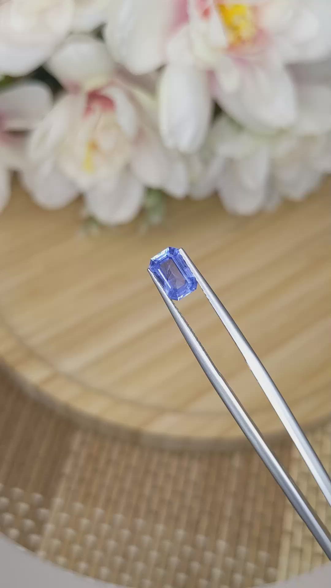 1.38 Ct. Blue Sapphire from Ceylon (Sri Lanka) Size Video