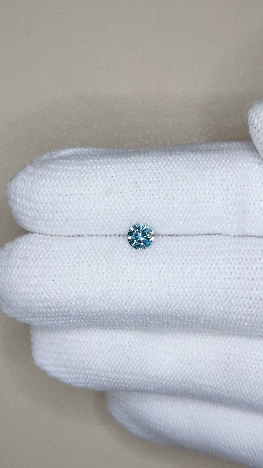 0.35 Ct. Bluish Green Sapphire from Montana Size Video