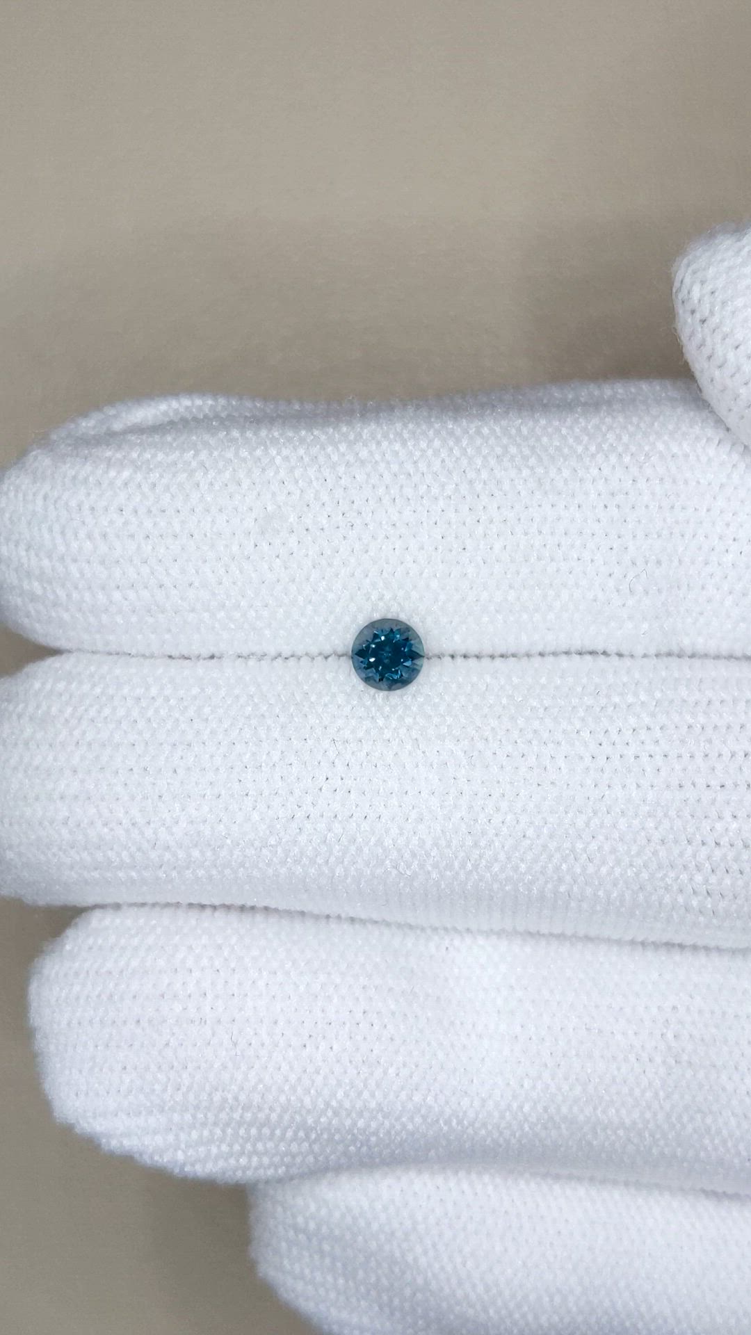 0.35 Ct. Greenish Blue Sapphire from Montana Size Video