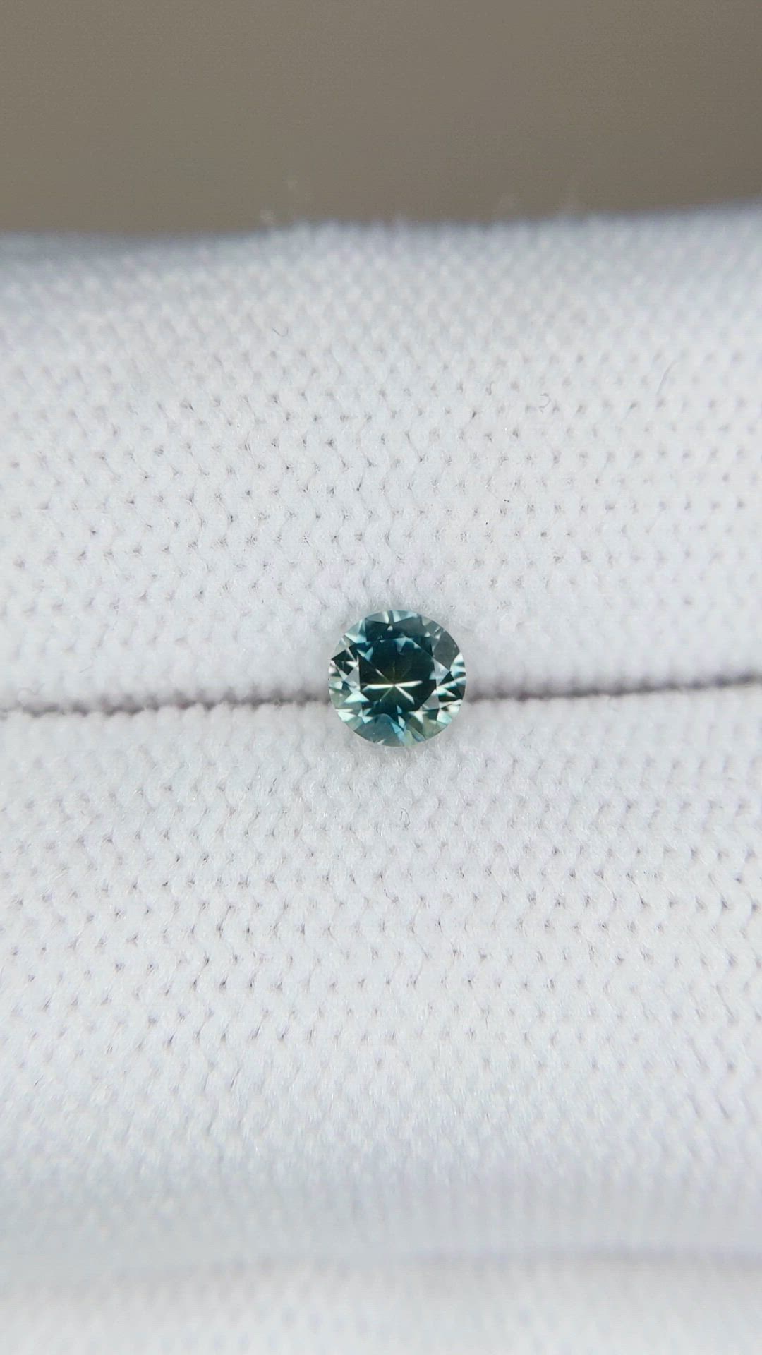 0.35 Ct. Bluish Green Sapphire from Montana Size Video