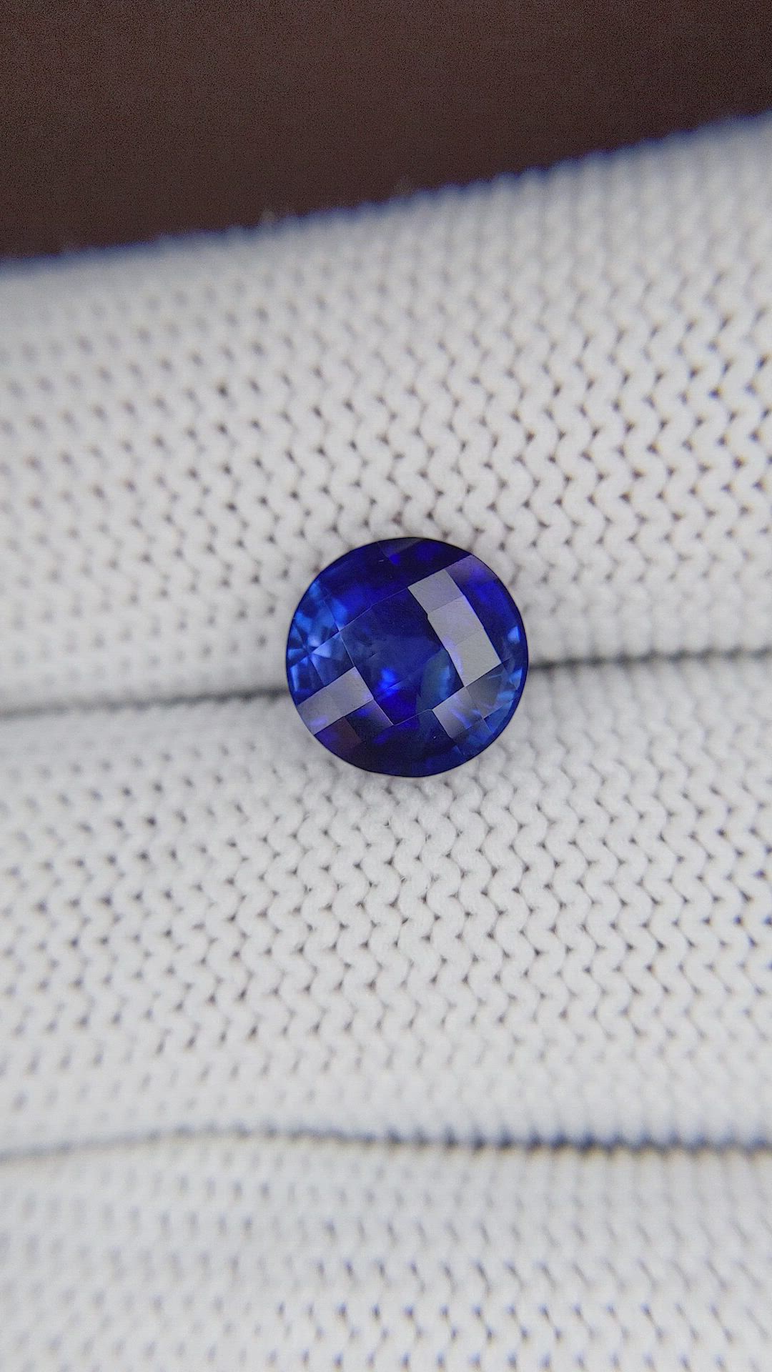 3.15 Ct. Blue Sapphire from Ceylon (Sri Lanka) Size Video
