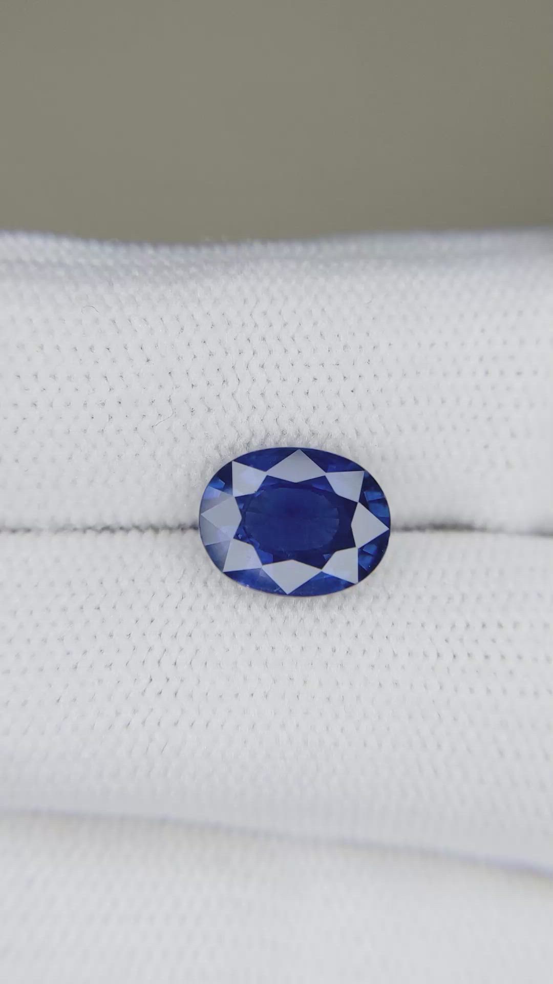 2.77 Ct. Blue Sapphire from Thailand Size Video