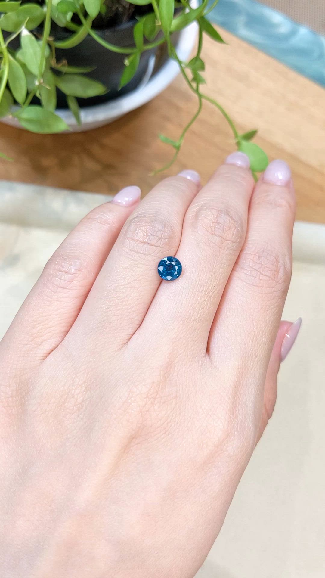 1.47 Ct. Blue Sapphire from Ceylon (Sri Lanka) Size Video