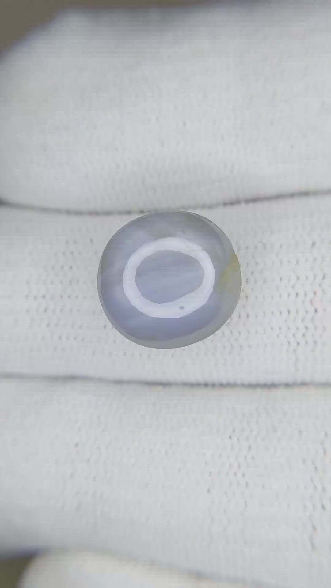 9.70 Ct. Greyish Blue Star Sapphire from Ceylon (Sri Lanka) Size Video