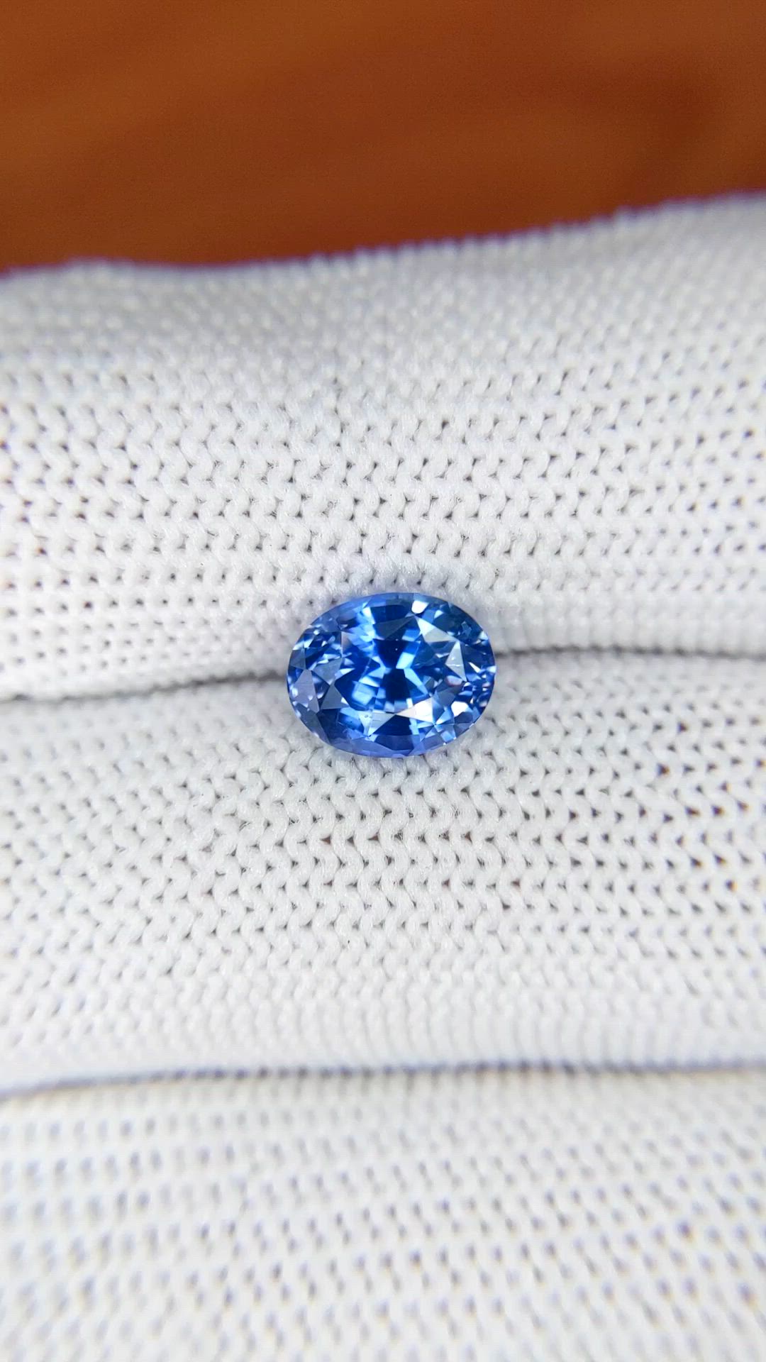 2.41 Ct. Blue Sapphire from Ceylon (Sri Lanka) Size Video