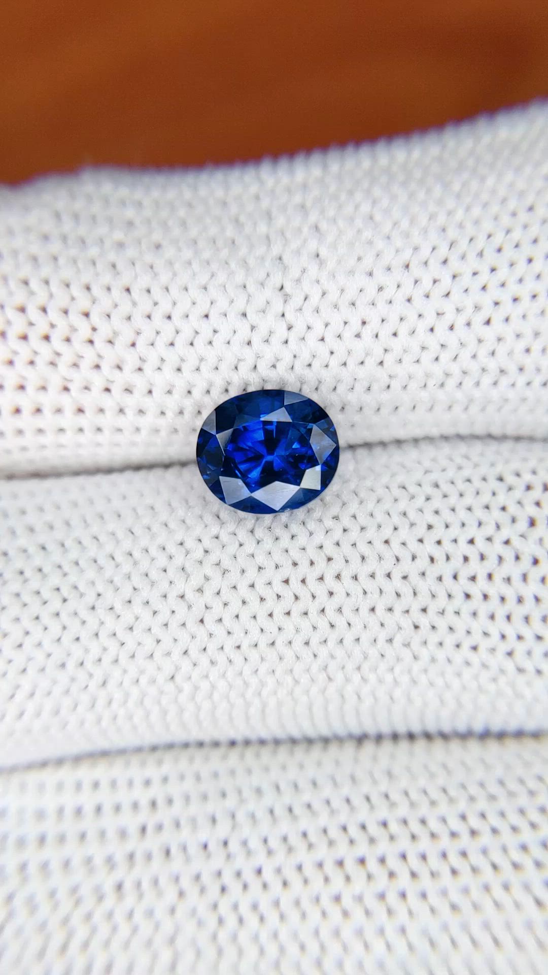 2.28 Ct. Blue Sapphire from Ceylon (Sri Lanka) Size Video