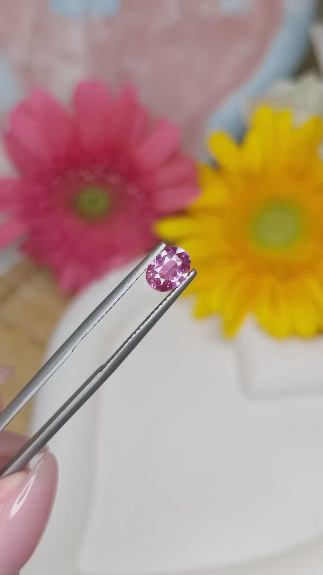 1.05 Ct. Pink Sapphire from Ceylon (Sri Lanka) Size Video