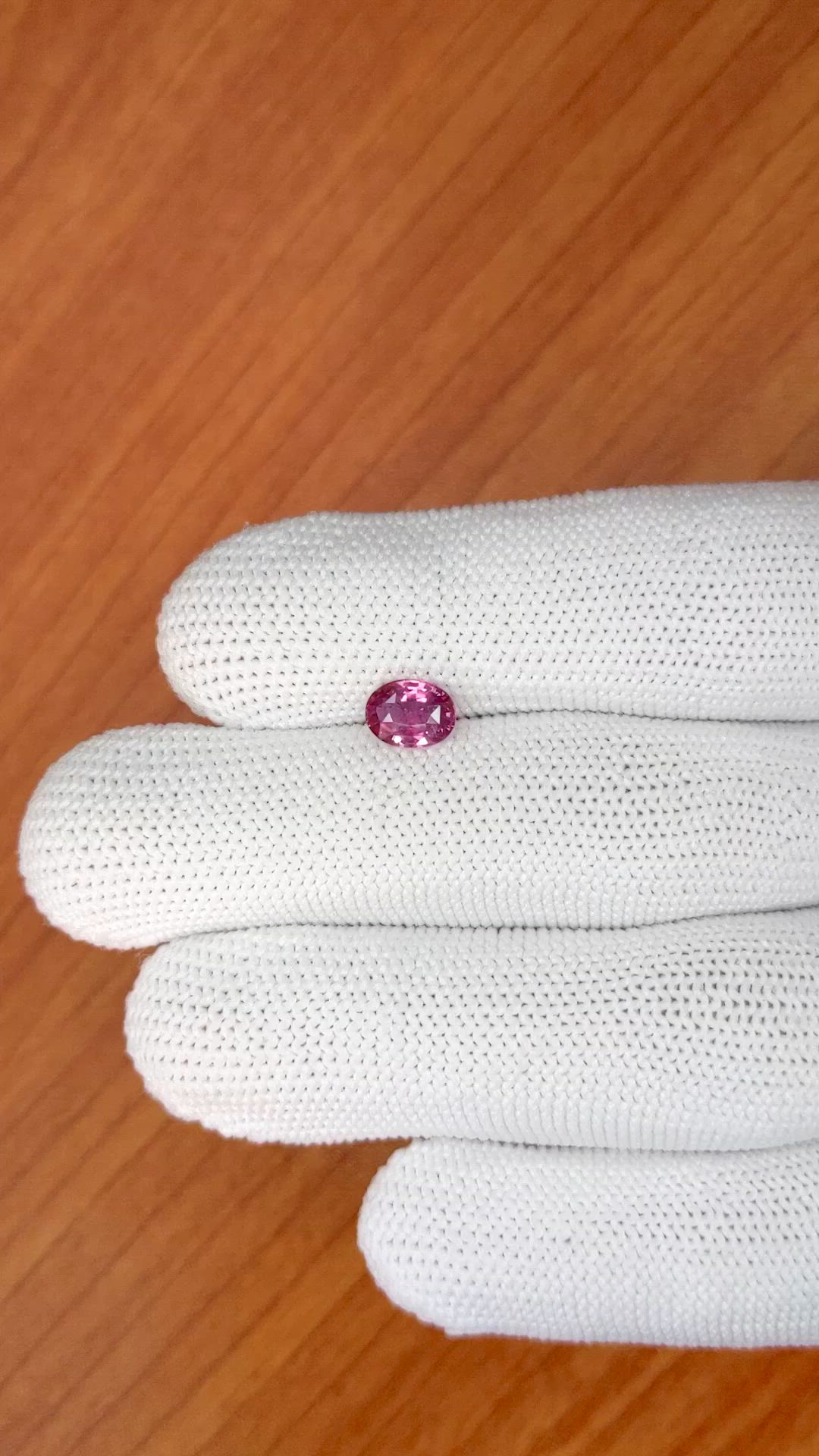 1.05 Ct. Pink Sapphire from Ceylon (Sri Lanka) Size Video