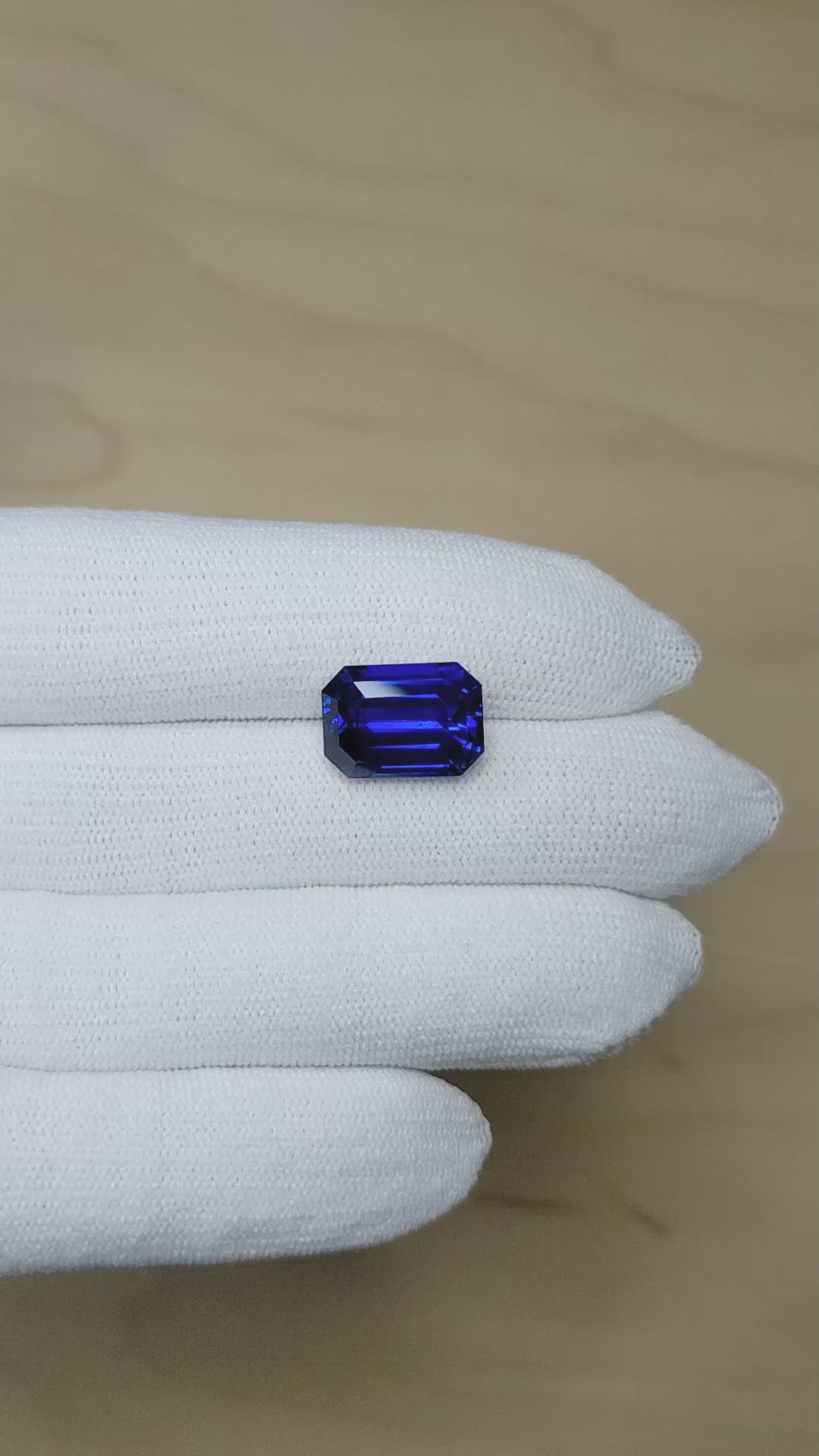 10.58 Ct. Blue Sapphire from Ceylon (Sri Lanka) Size Video