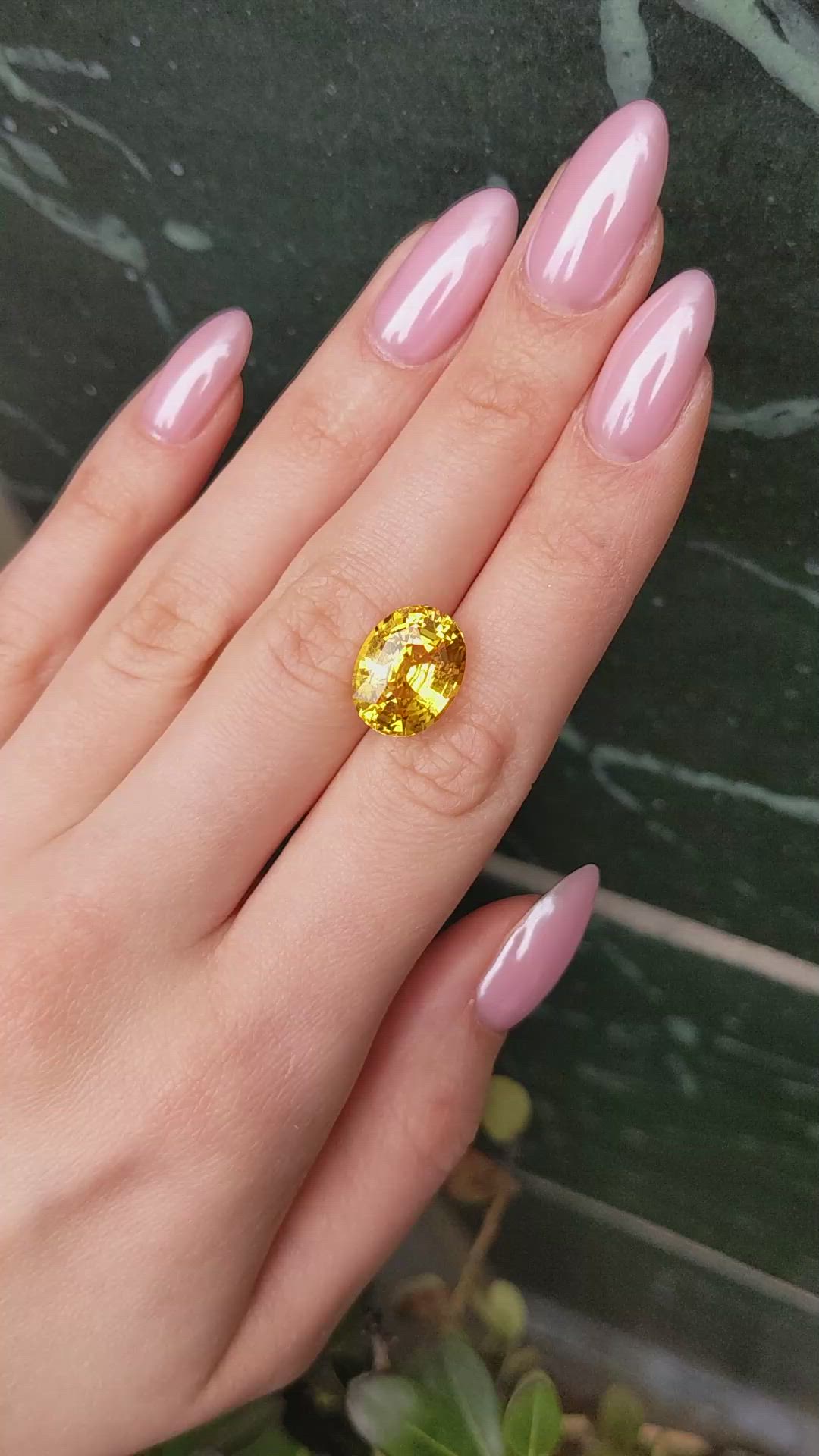 11.31 Ct. Yellow Sapphire from Ceylon (Sri Lanka) Size Video