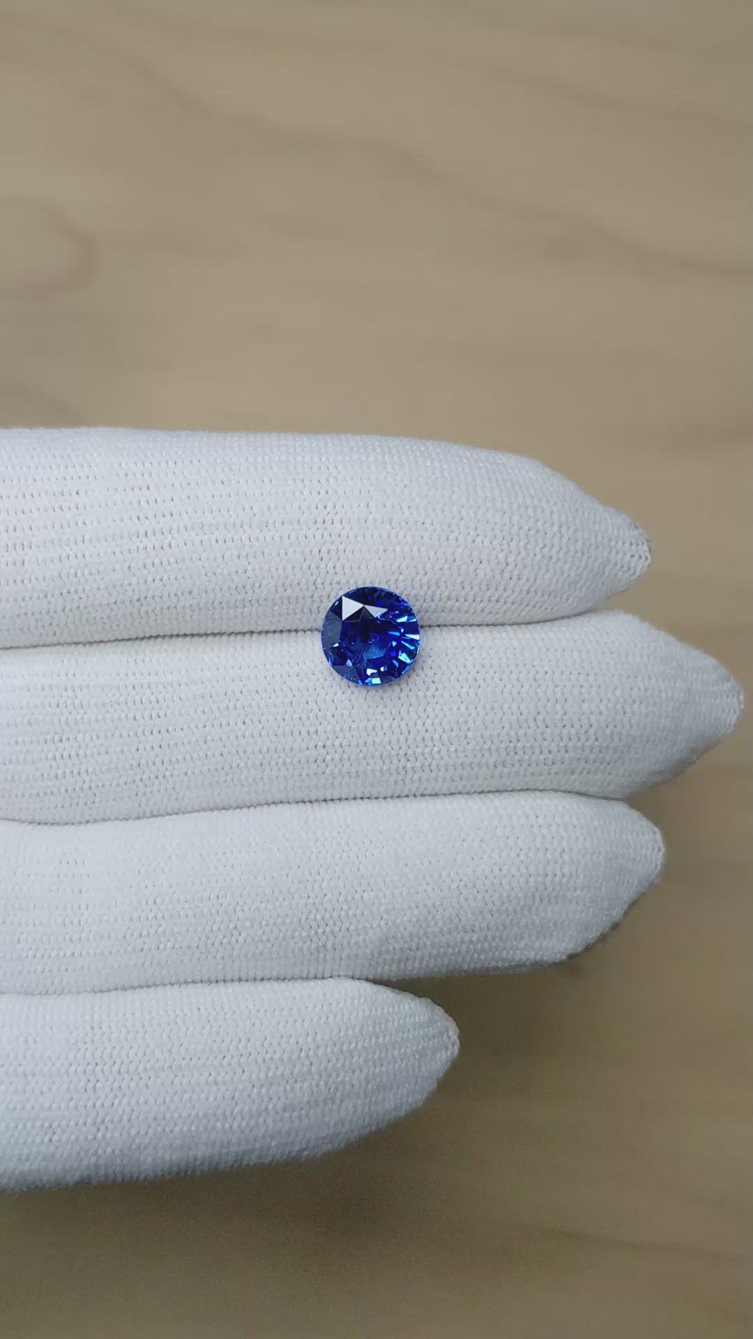 3.50 Ct. Blue Sapphire from Ceylon (Sri Lanka) Size Video