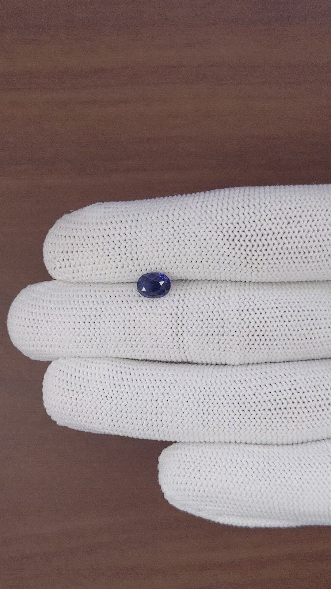 1.42 Ct. Blue Sapphire from Ceylon (Sri Lanka) Size Video