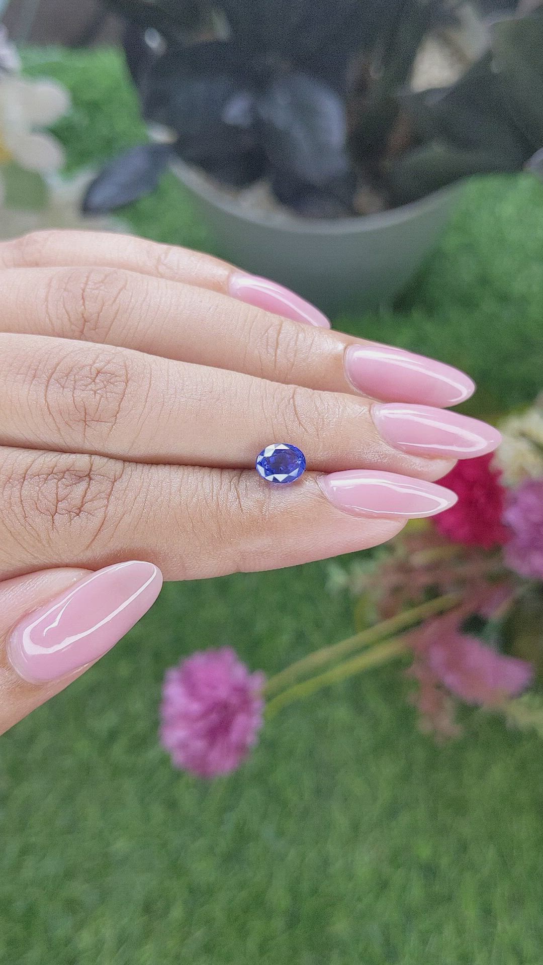 1.23 Ct. Blue Sapphire from Ceylon (Sri Lanka) Size Video