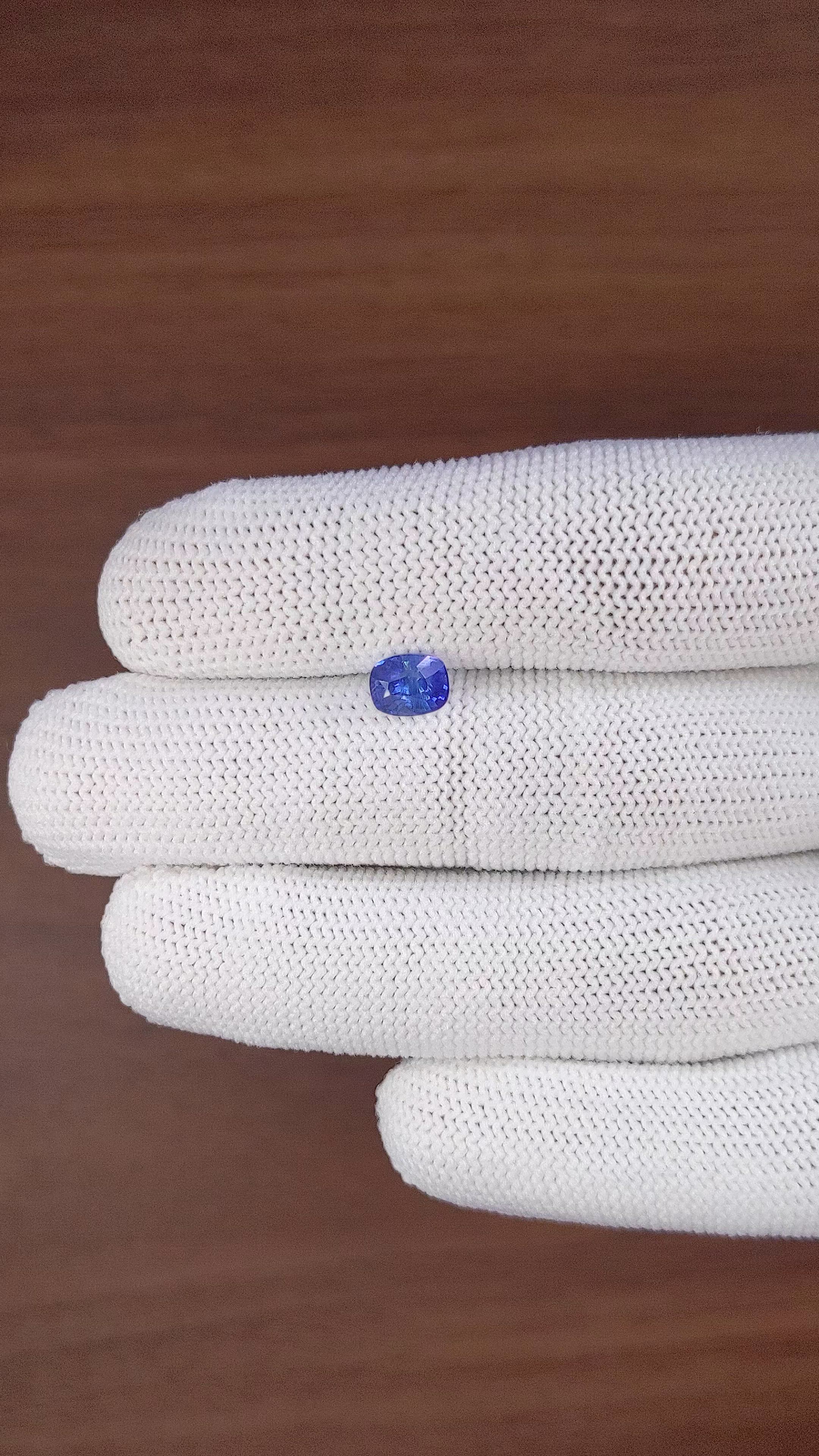 1.35 Ct. Blue Sapphire from Ceylon (Sri Lanka) Size Video