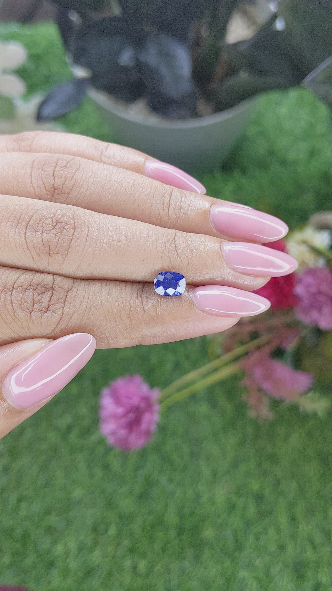 1.35 Ct. Blue Sapphire from Ceylon (Sri Lanka) Size Video