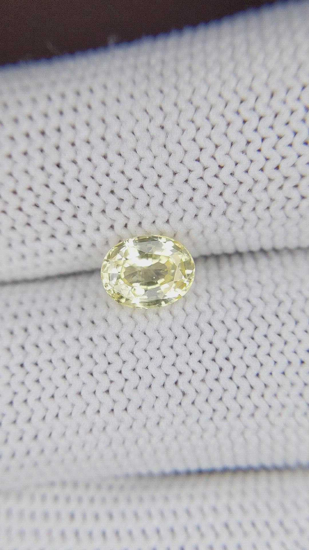 1.38 Ct. Yellow Sapphire from Ceylon (Sri Lanka) Size Video