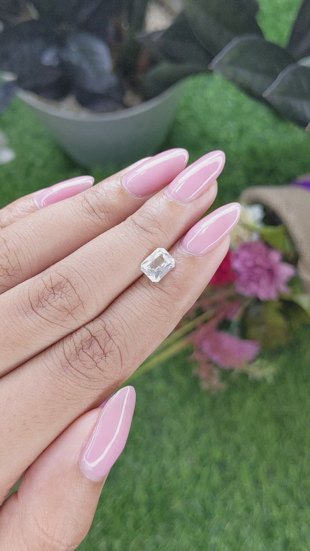 1.50 Ct. White Sapphire from Ceylon (Sri Lanka) Size Video