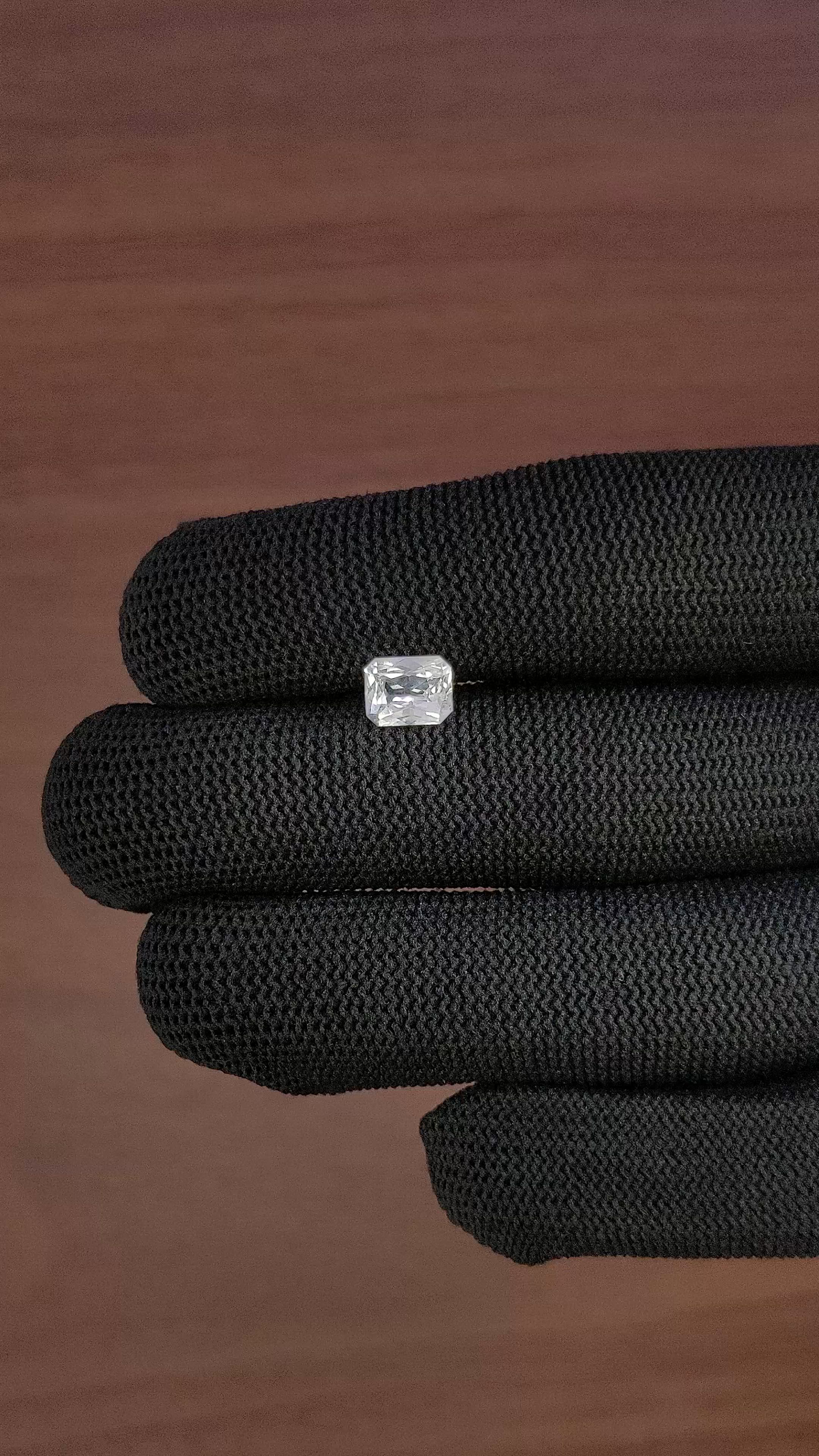 1.50 Ct. White Sapphire from Ceylon (Sri Lanka) Size Video