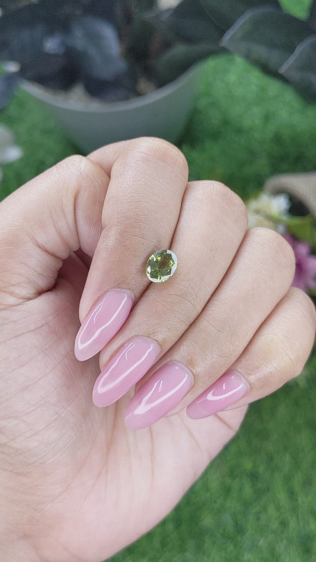 1.44 Ct. Green Sapphire from Ceylon (Sri Lanka) Size Video