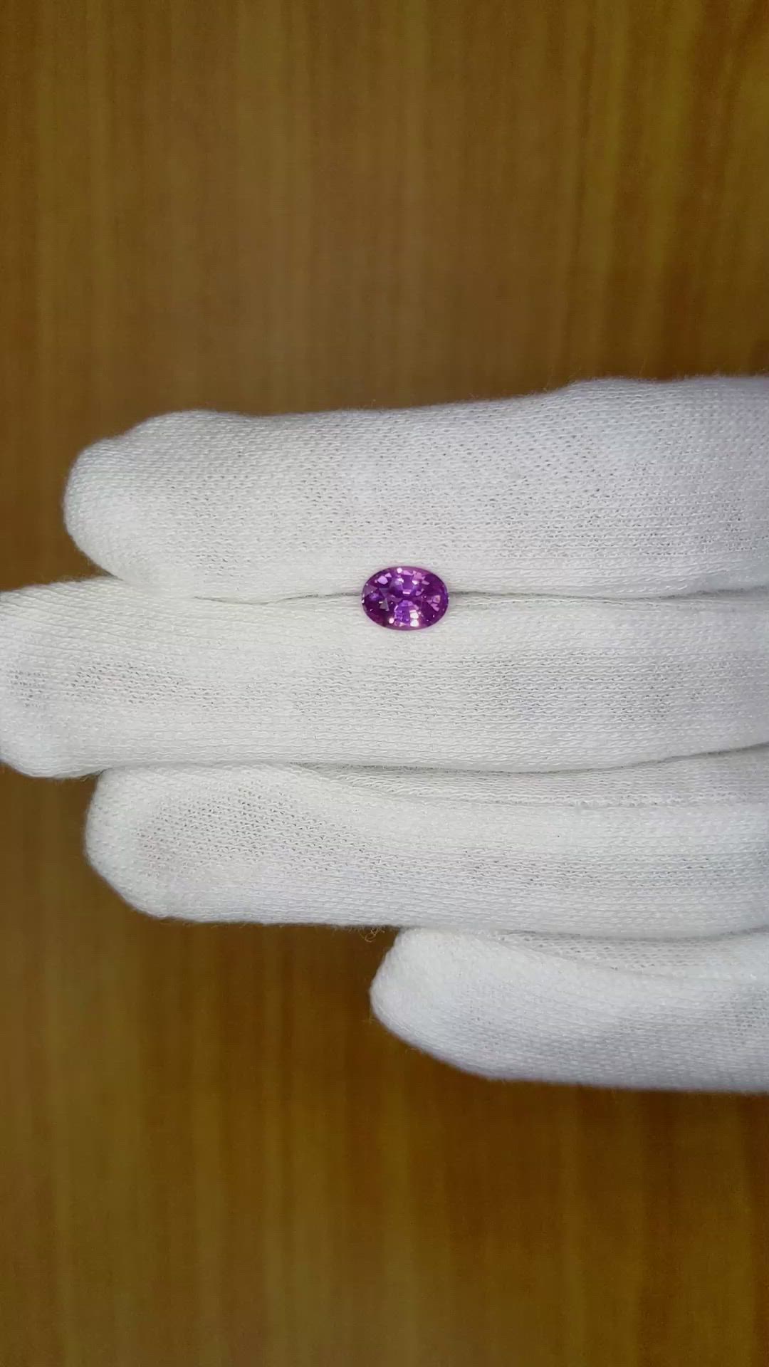 1.08 Ct. Sapphire from Ceylon (Sri Lanka) Size Video
