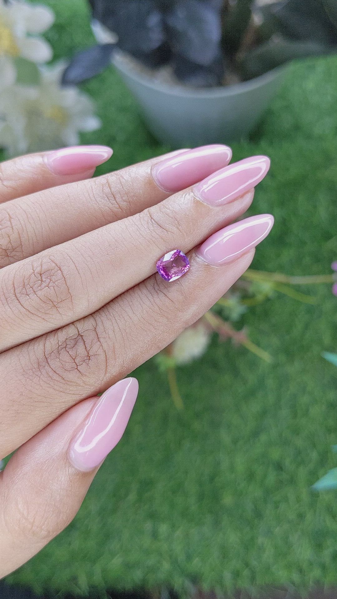 1.03 Ct. Pinkish Purple Sapphire from Tanzania Size Video