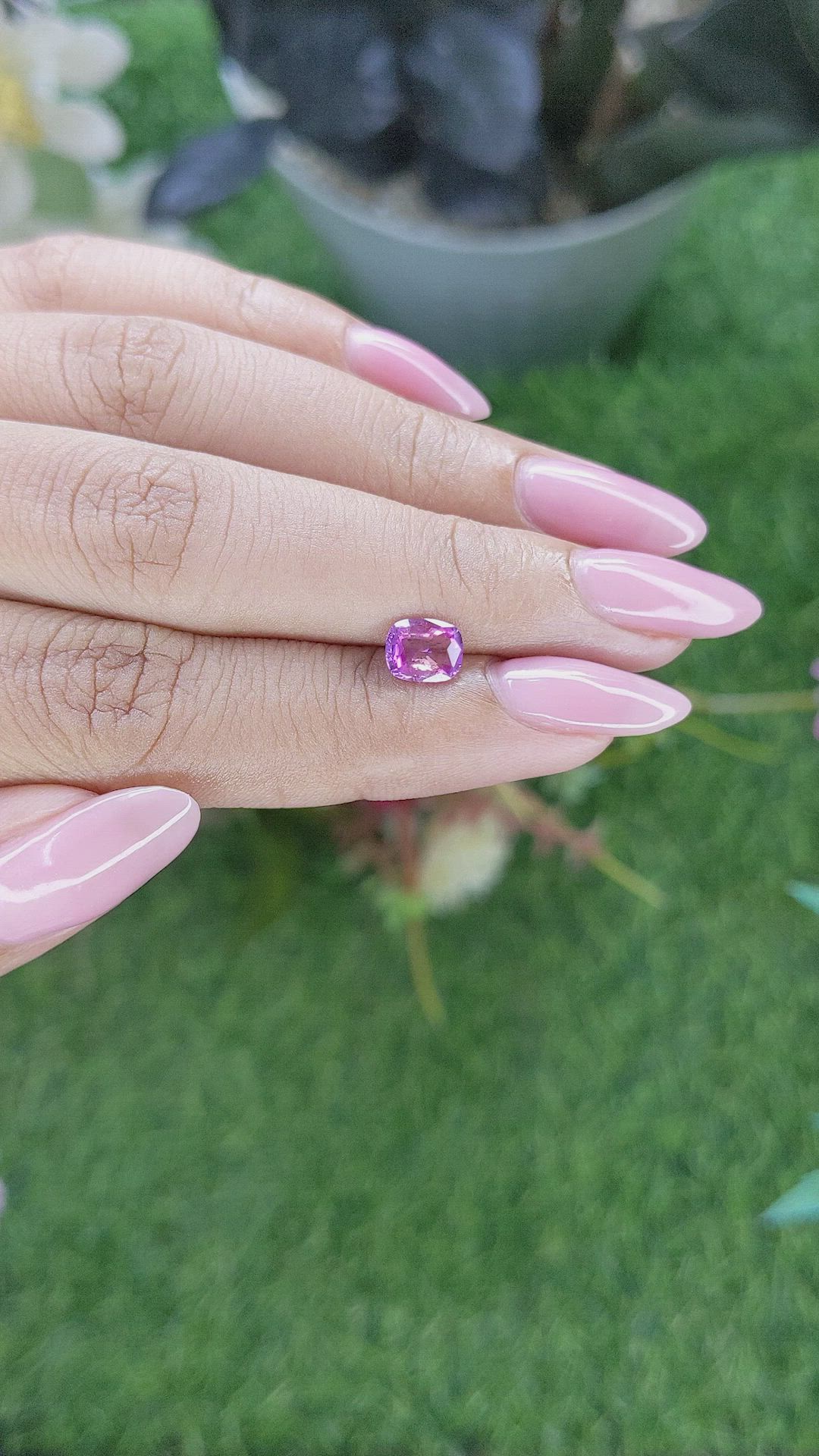 1.03 Ct. Pinkish Purple Sapphire from Tanzania Size Video