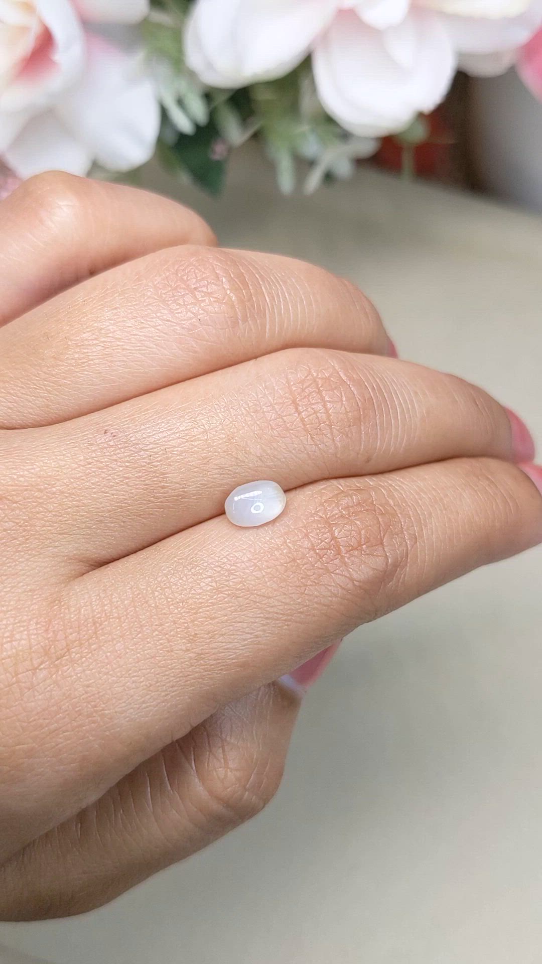 1.24 Ct. White Star Sapphire from Ceylon (Sri Lanka) Size Video