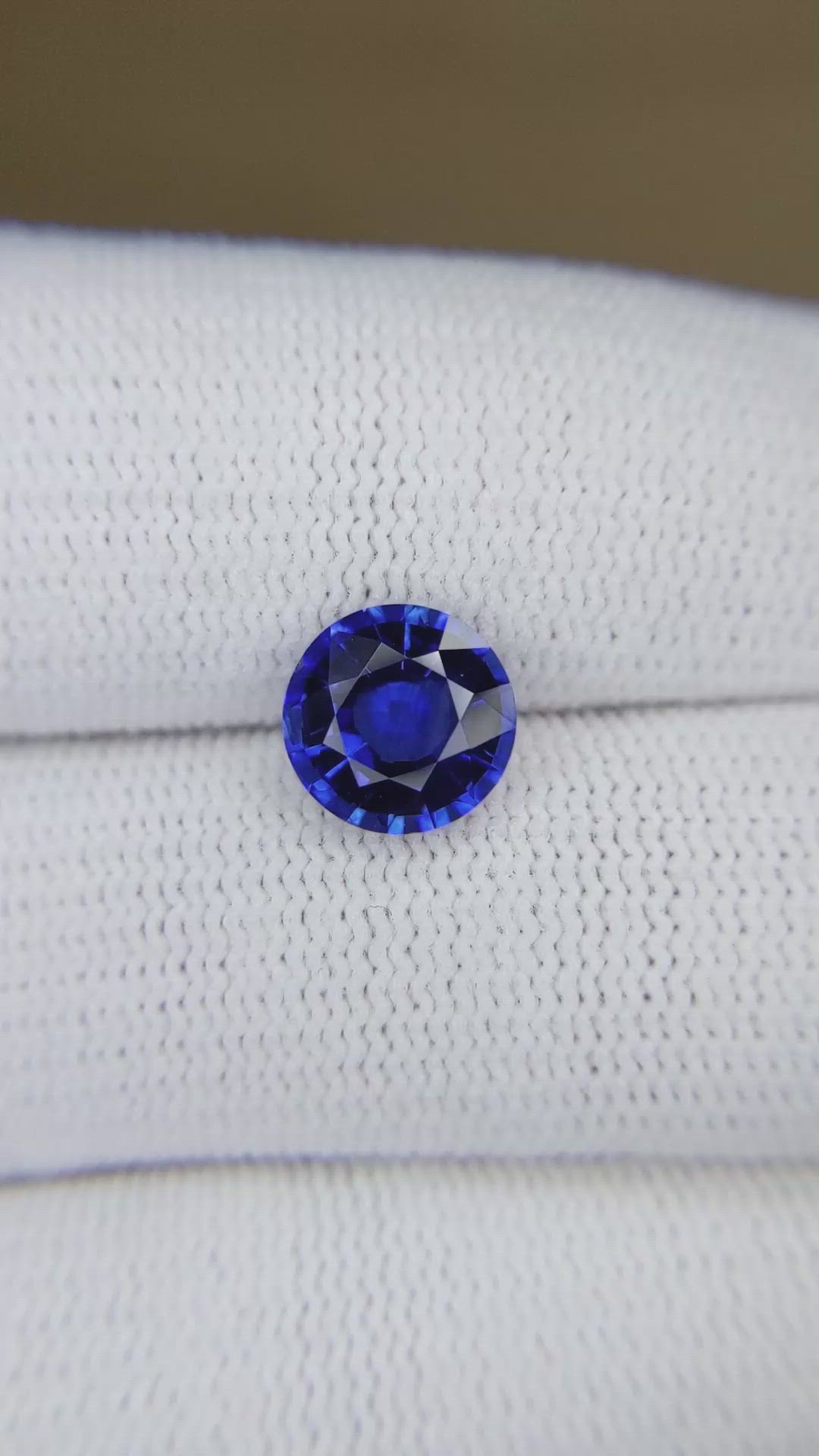 2.53 Ct. Blue Sapphire from Ceylon (Sri Lanka) Size Video