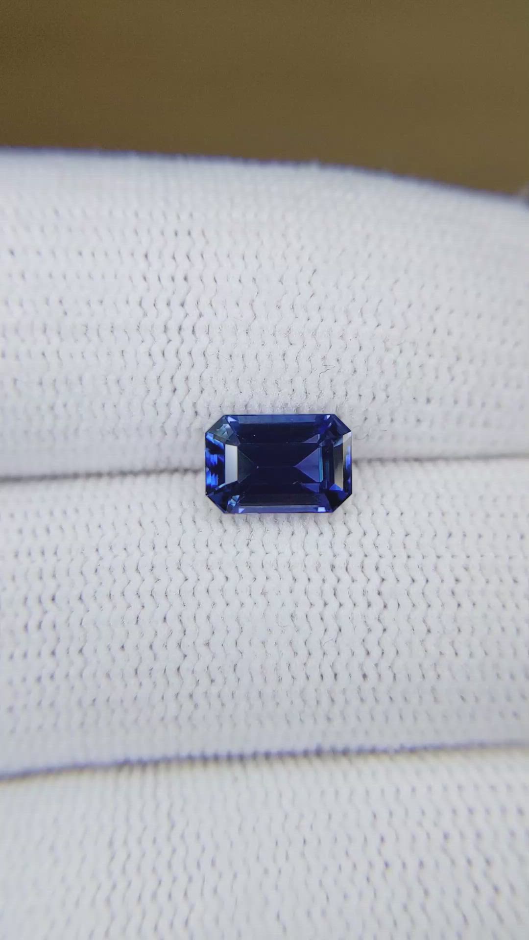 1.70 Ct. Blue Sapphire from Ceylon (Sri Lanka) Size Video