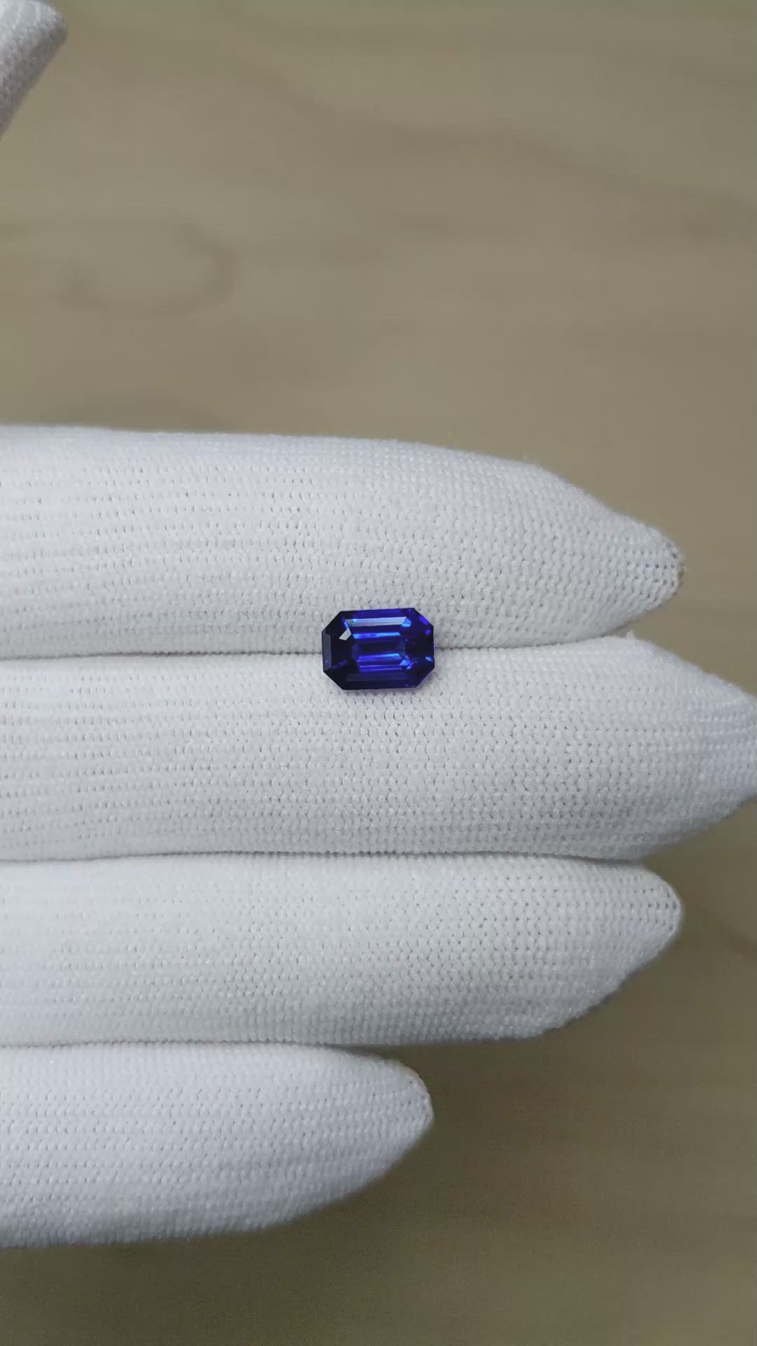 2.50 Ct. Blue Sapphire from Ceylon (Sri Lanka) Size Video