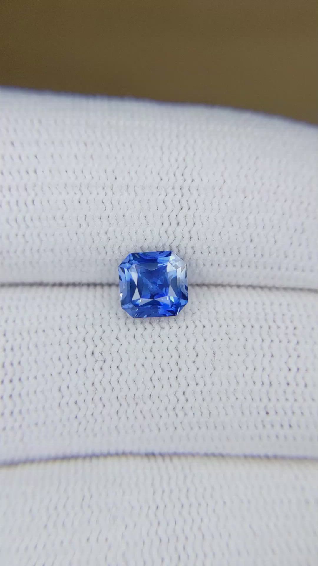 1.52 Ct. Blue Sapphire from Ceylon (Sri Lanka) Size Video