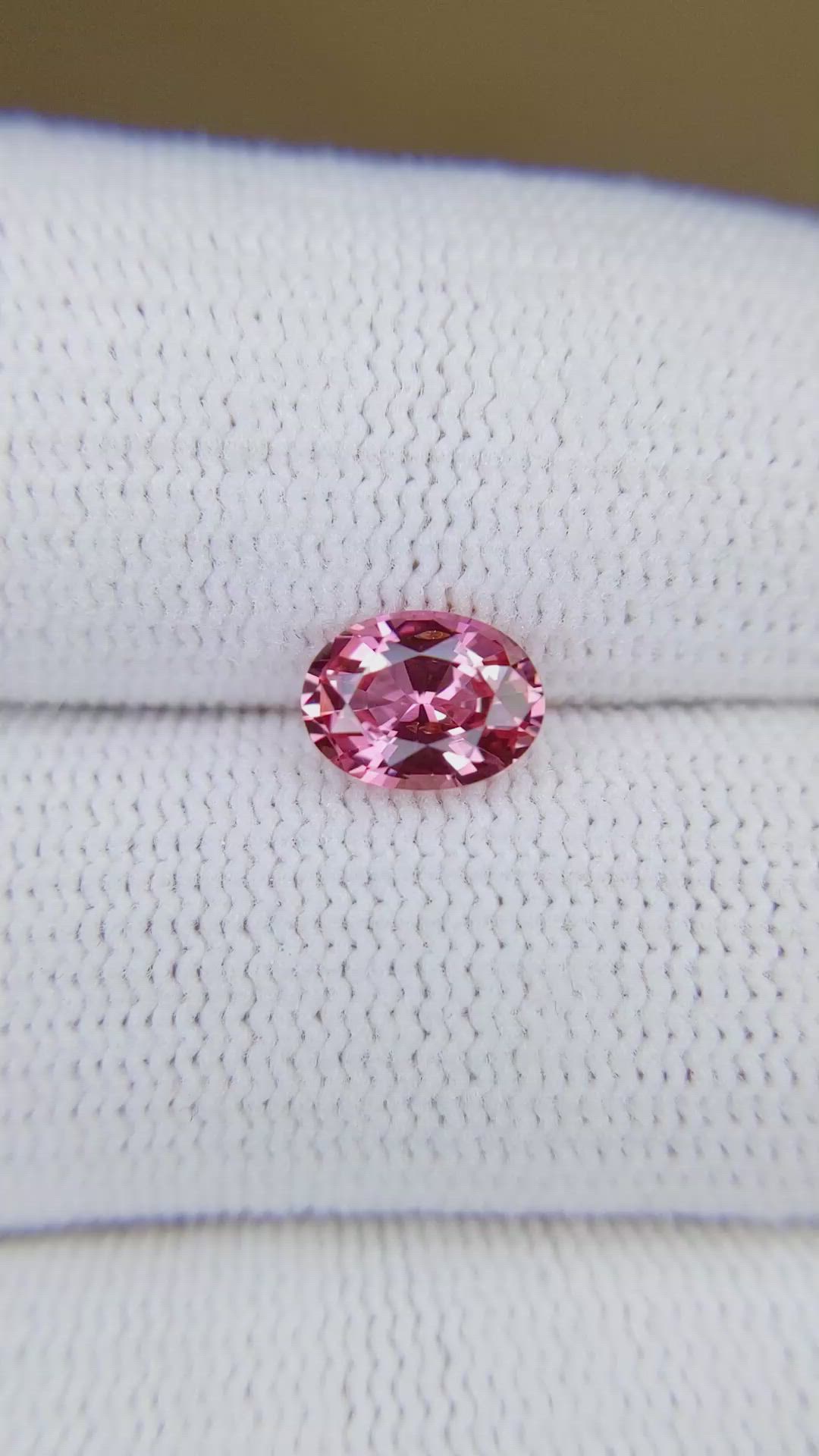1.40 Ct. Reddish Pink Sapphire from Ceylon (Sri Lanka) Size Video