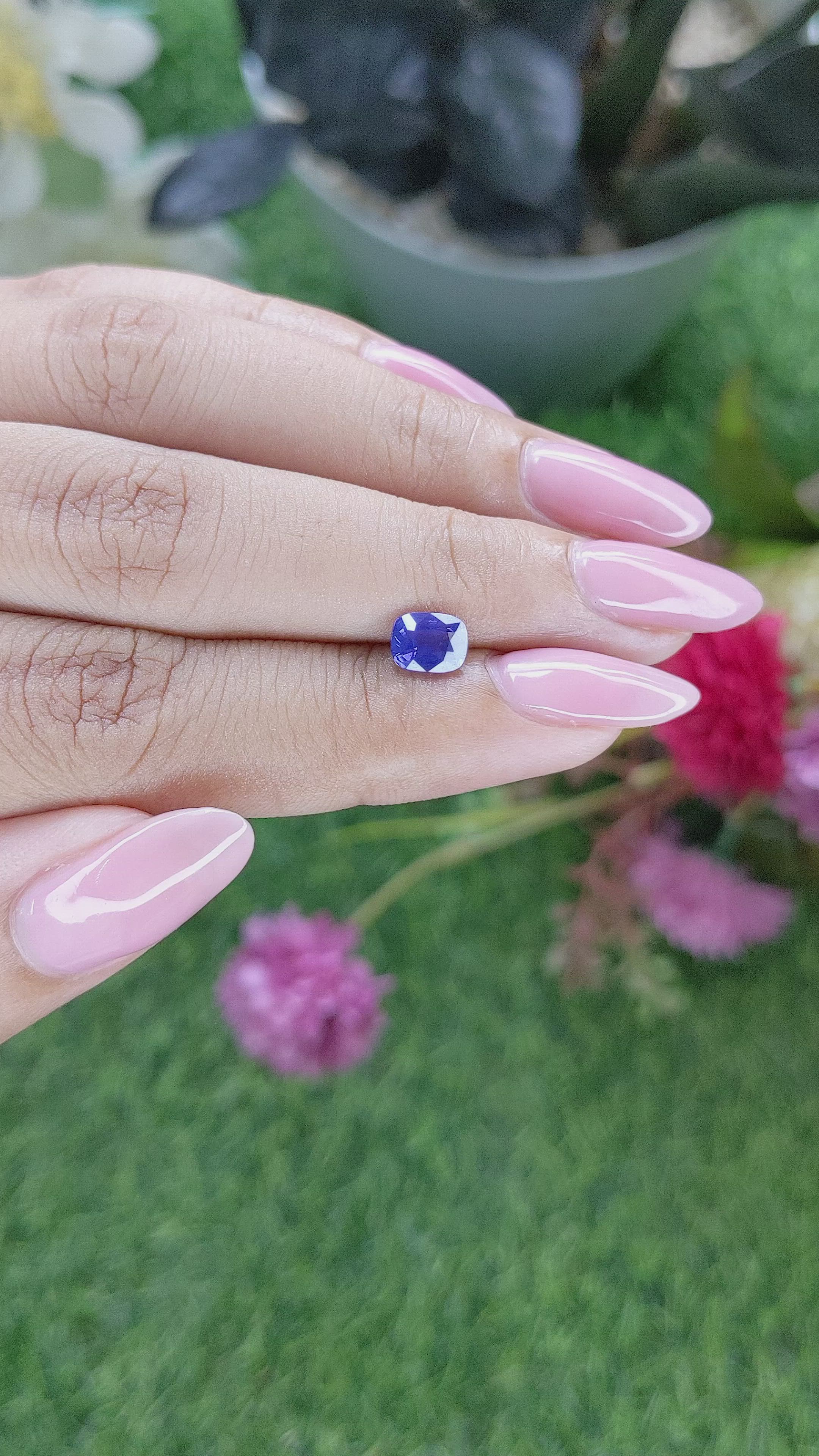 1.07 Ct. Purplish Blue Sapphire from Tanzania Size Video