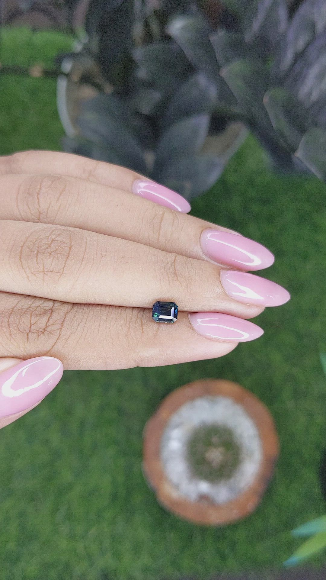 1.00 Ct. Greenish Blue Sapphire from Nigeria Size Video