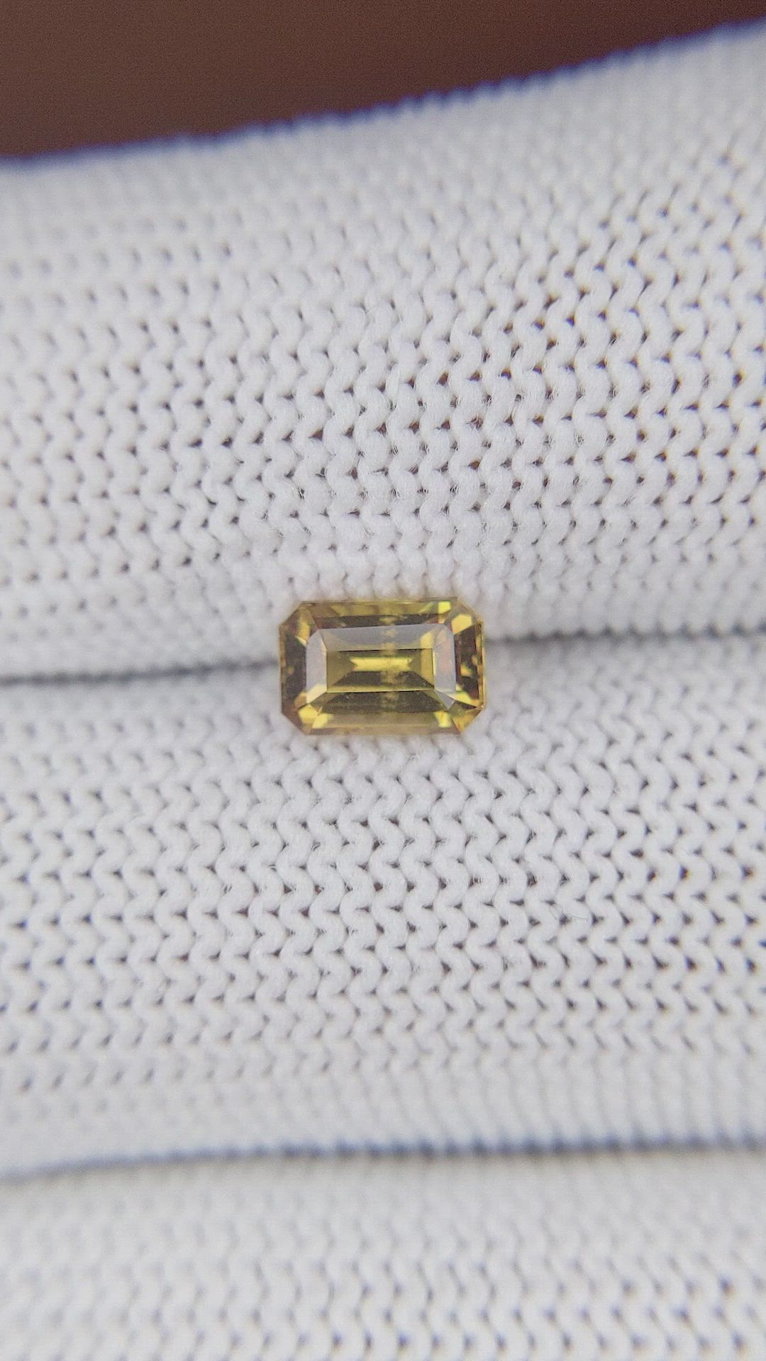 1.09 Ct. Yellowish Brown Sapphire from Ceylon (Sri Lanka) Size Video
