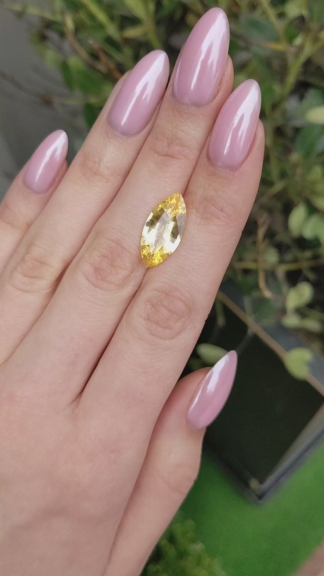 7.18 Ct. Yellow Sapphire from Ceylon (Sri Lanka) Size Video