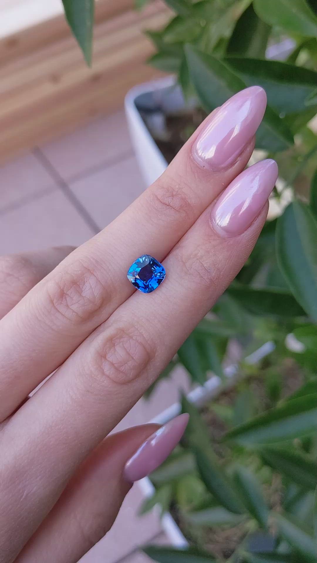3.16 Ct. Blue Sapphire from Ceylon (Sri Lanka) Size Video