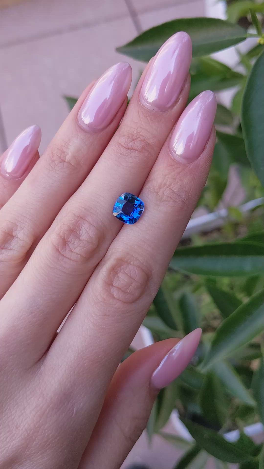 3.16 Ct. Blue Sapphire from Ceylon (Sri Lanka) Size Video