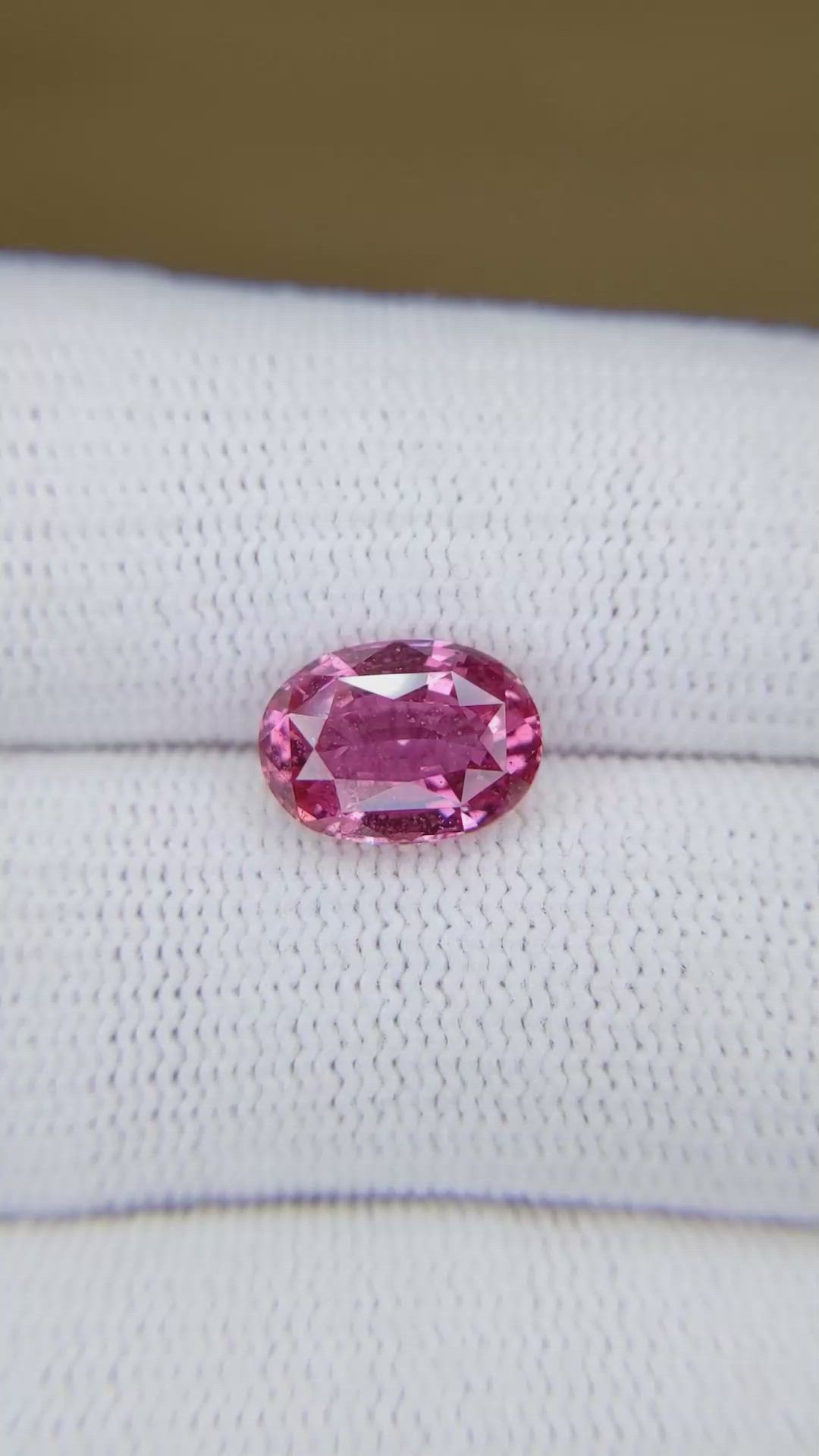 3.62 Ct. Pink Sapphire from Ceylon (Sri Lanka) Size Video