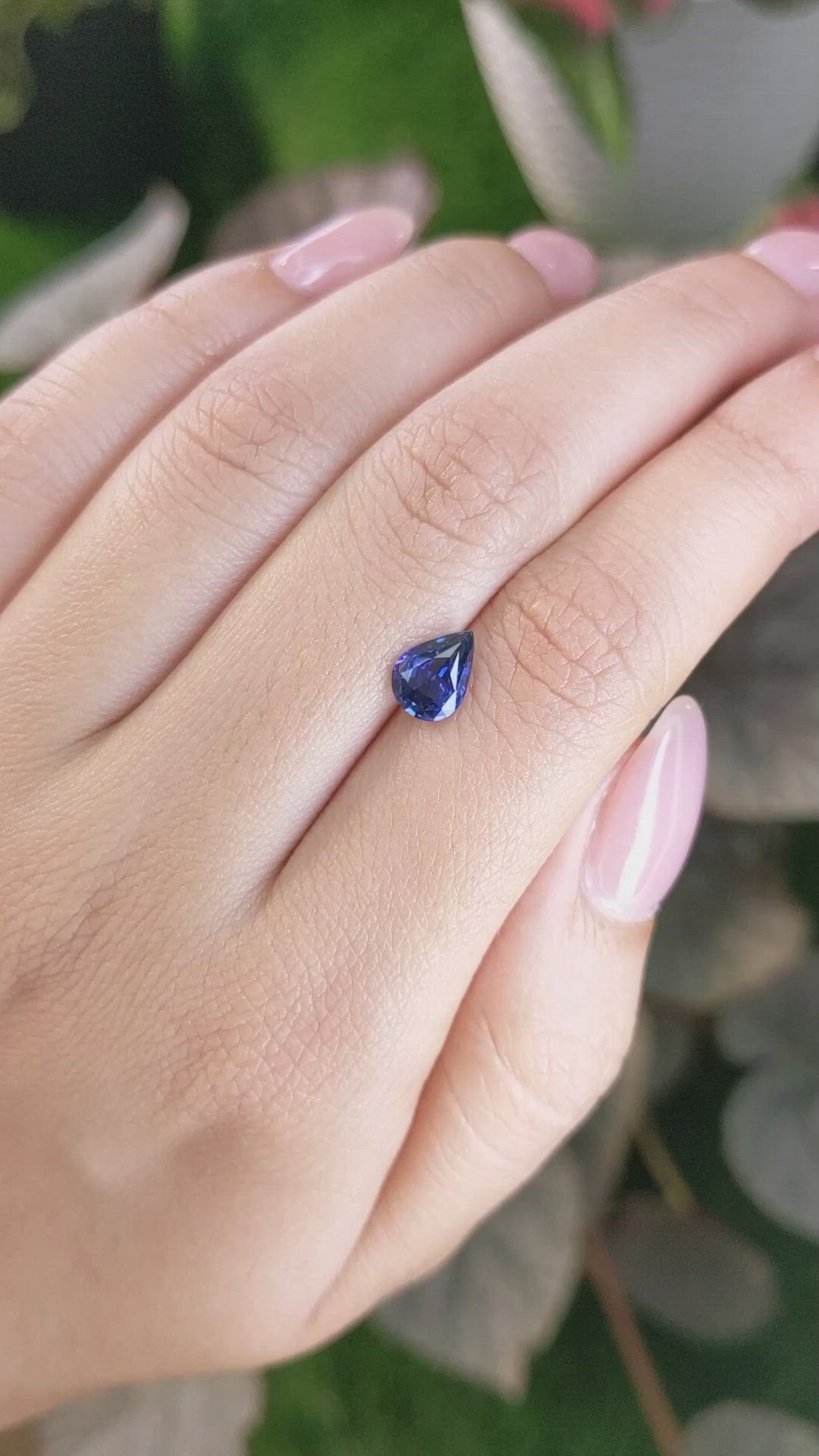 1.24 Ct. Blue Sapphire from Ceylon (Sri Lanka) Size Video