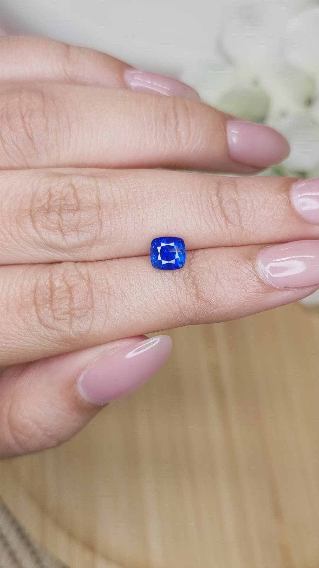 1.33 Ct. Blue Sapphire from Ceylon (Sri Lanka) Size Video